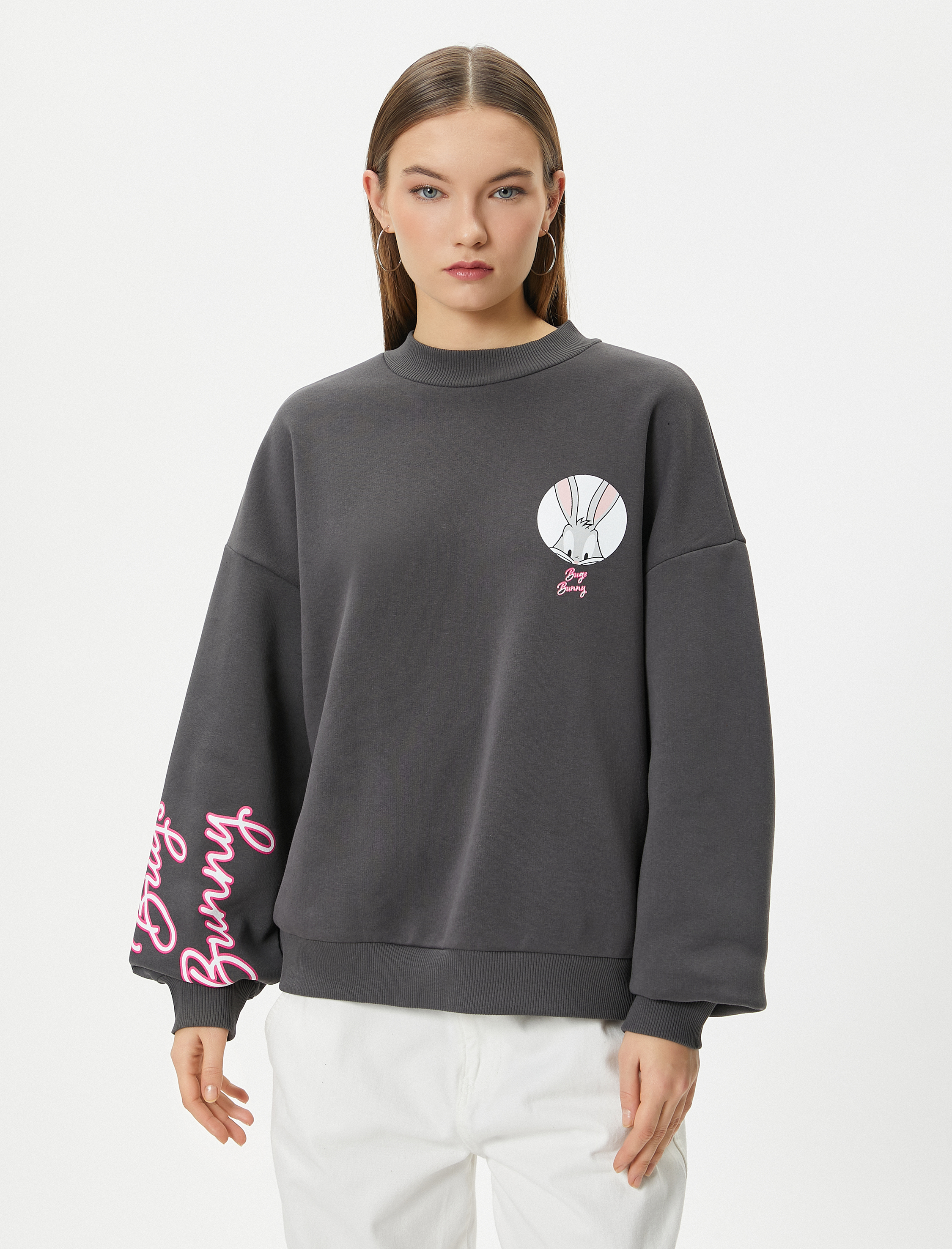   Şardonlu Bugs Bunny Sweatshirt Lisanslı Arkası Baskılı Bisiklet Yaka Rahat Kalıp