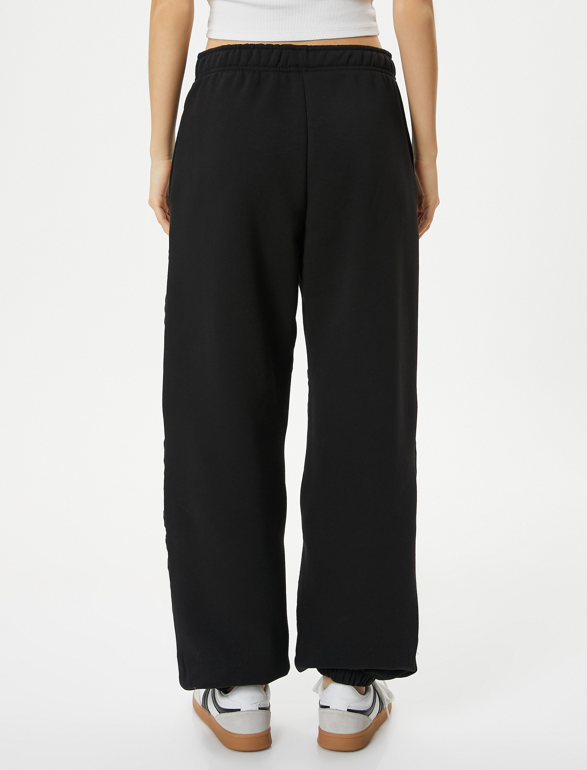 Şardonlu Jogger Eşofman Altı Paraşüt Kumaş Detaylı Cepli Rahat Kalıp