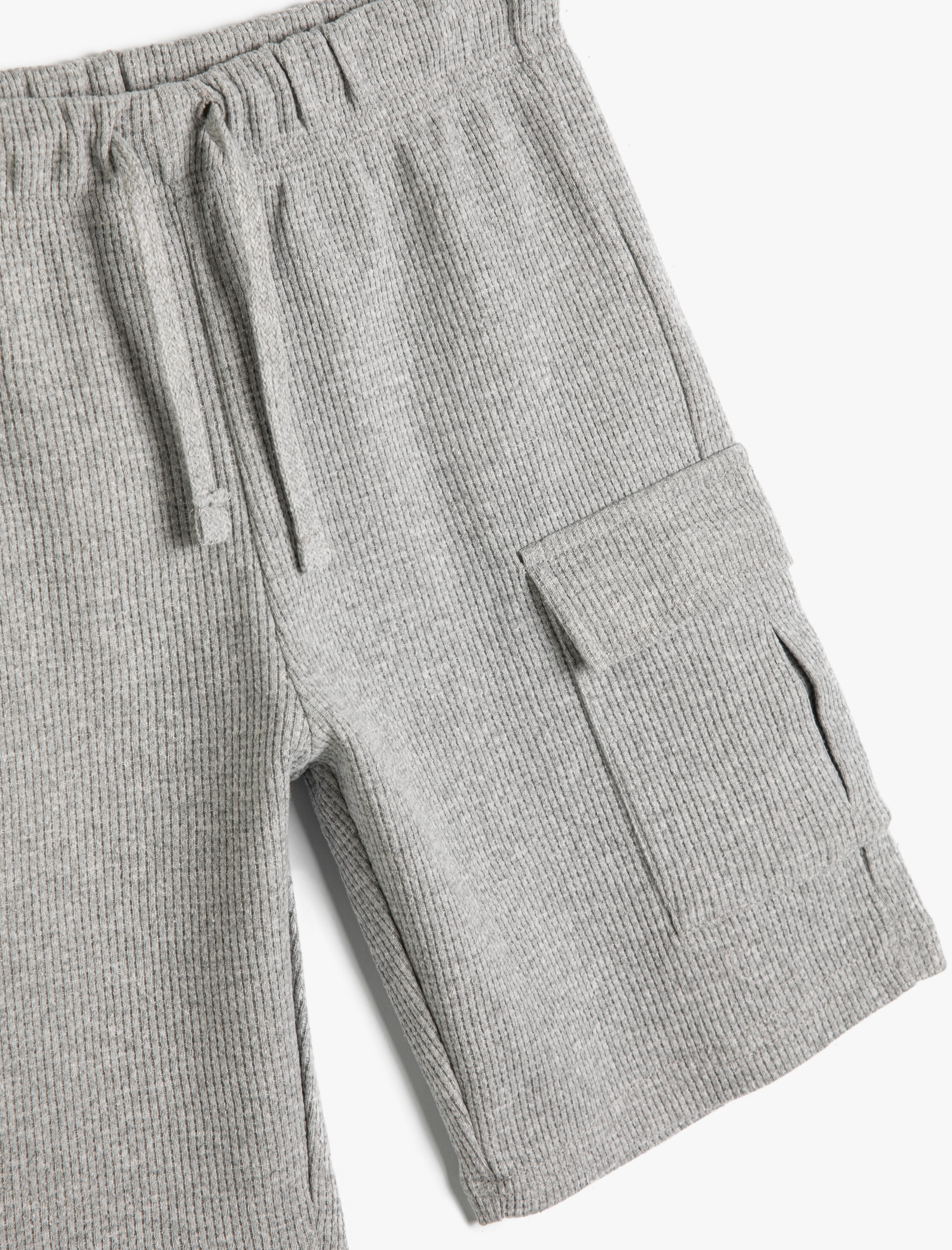  Erkek Çocuk Basic Şort Beli Bağlamalı Kapaklı Cep Detaylı