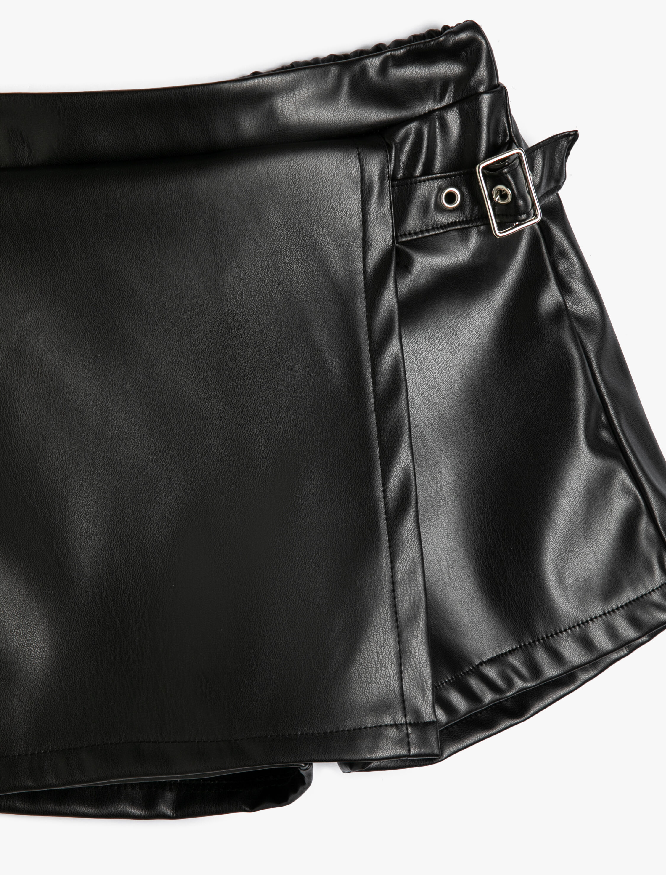  Kız Çocuk Şort Etek Deri Görünümlü Beli Lastikli Toka Detaylı