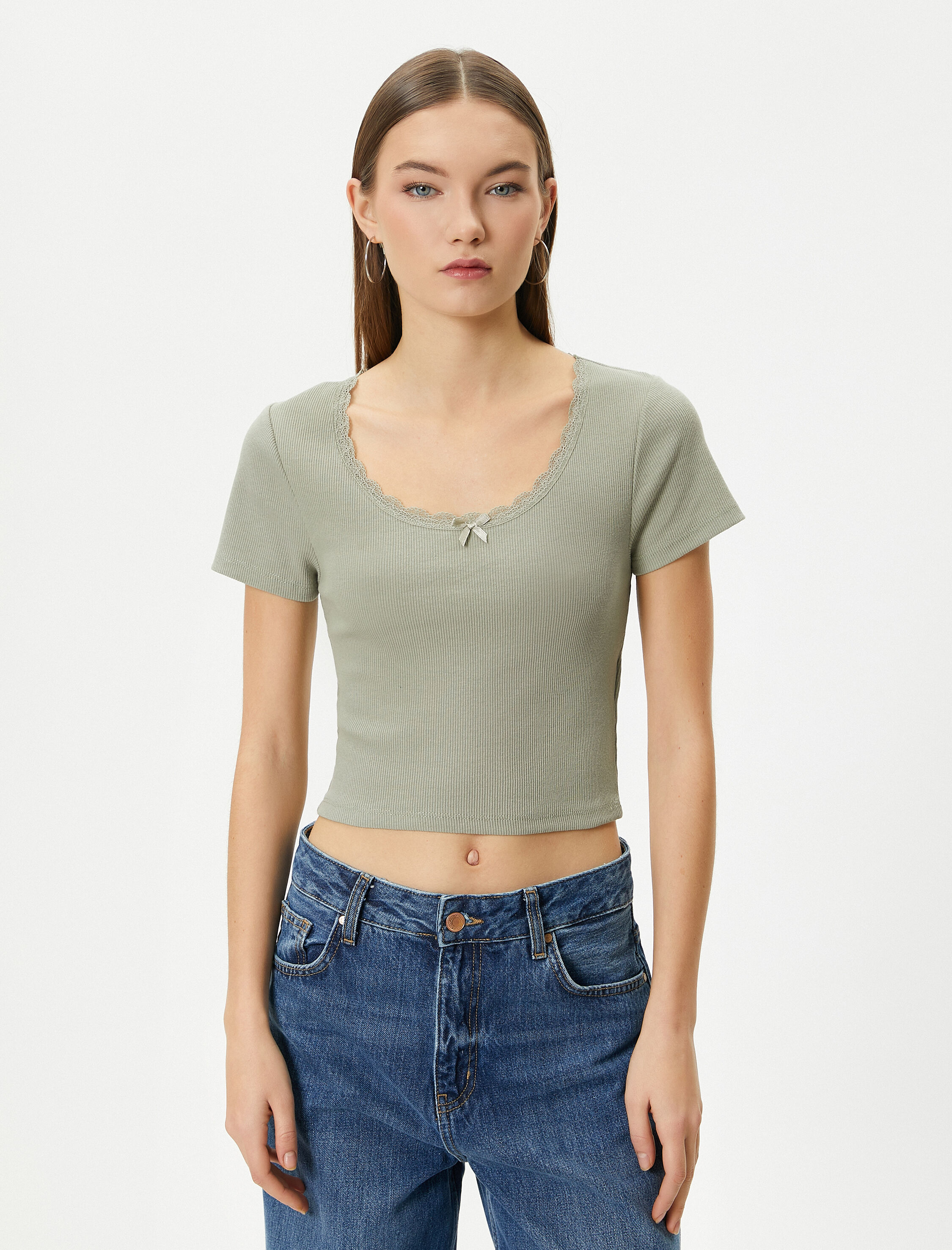   U Yaka Basic Crop Tişört Ribanalı Dantel Detaylı Kısa Kollu Pamuklu