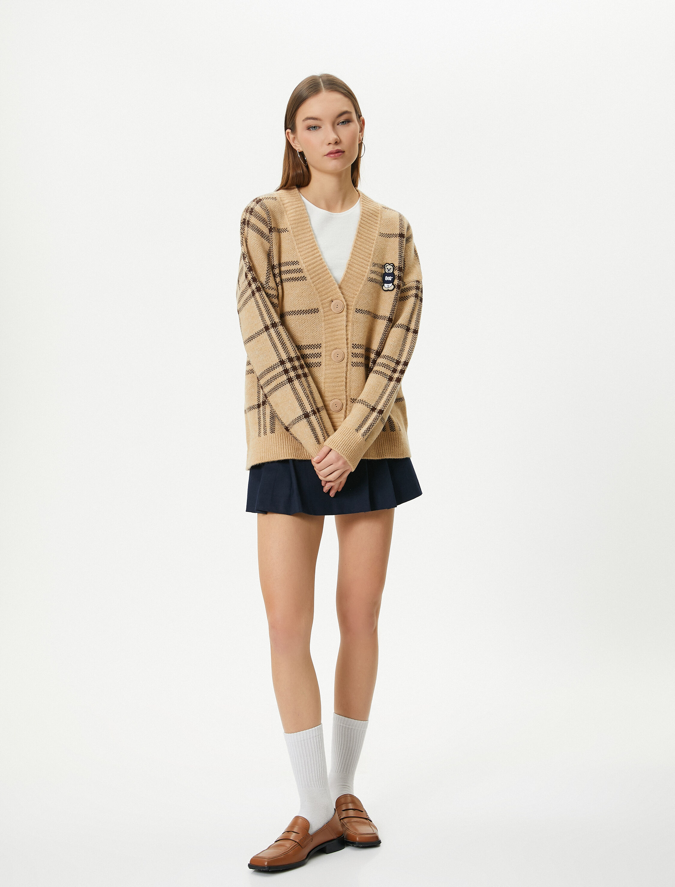   Ekose Triko Hırka Rahat Kalıp Ayıcık Aplike Detaylı