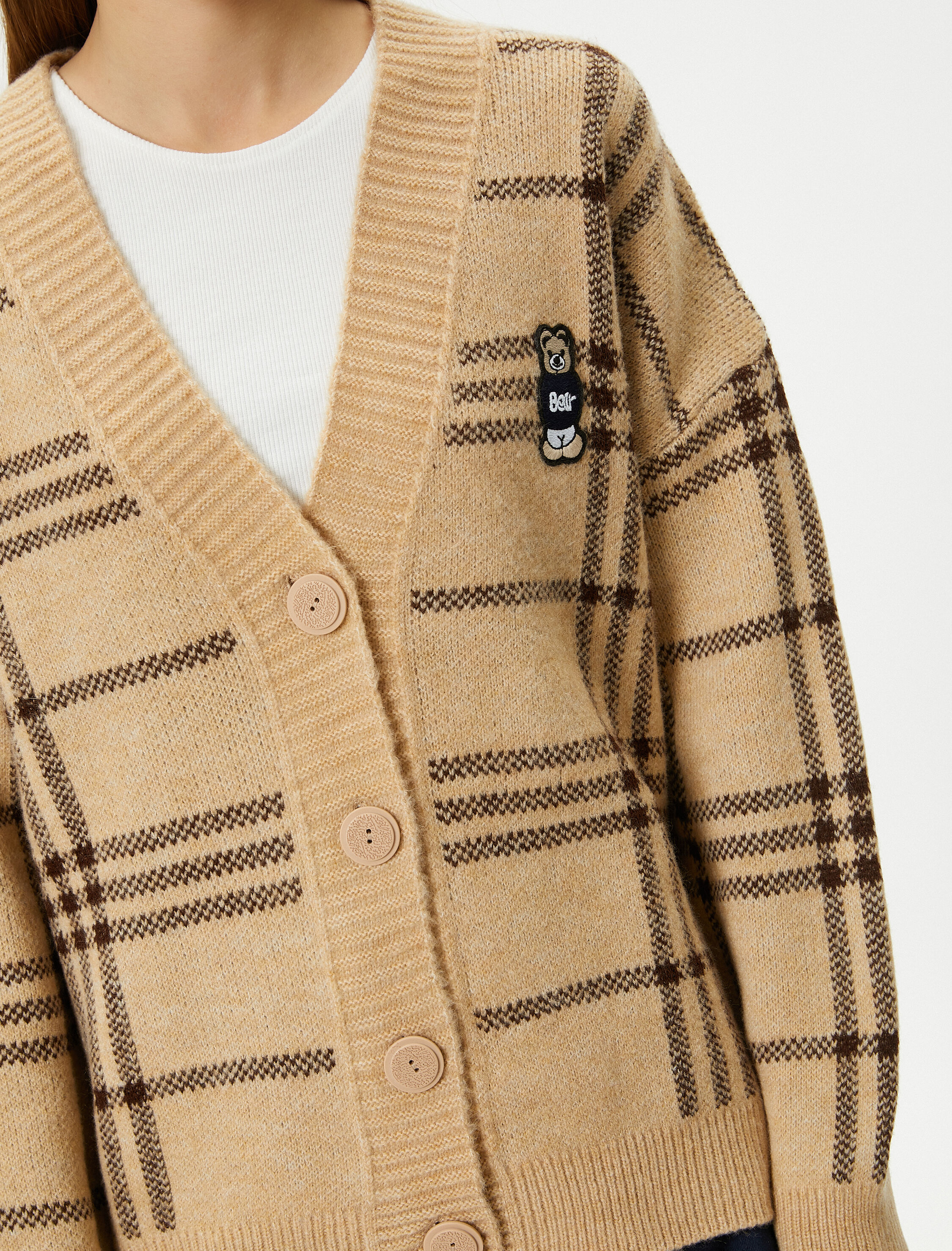   Ekose Triko Hırka Rahat Kalıp Ayıcık Aplike Detaylı