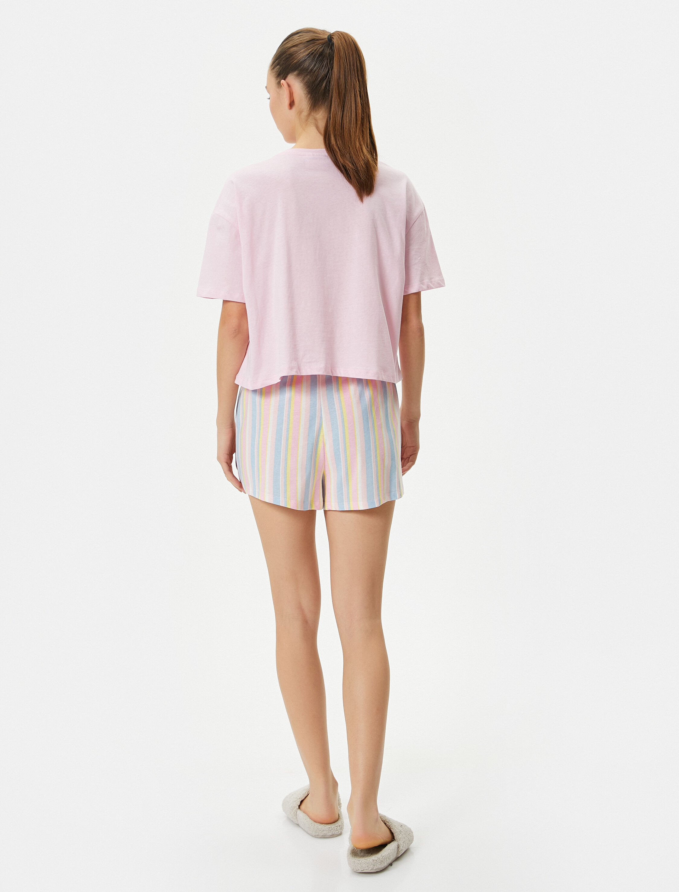   Tom ve Jerry Pijama Takımı Şortlu Kısa Kollu