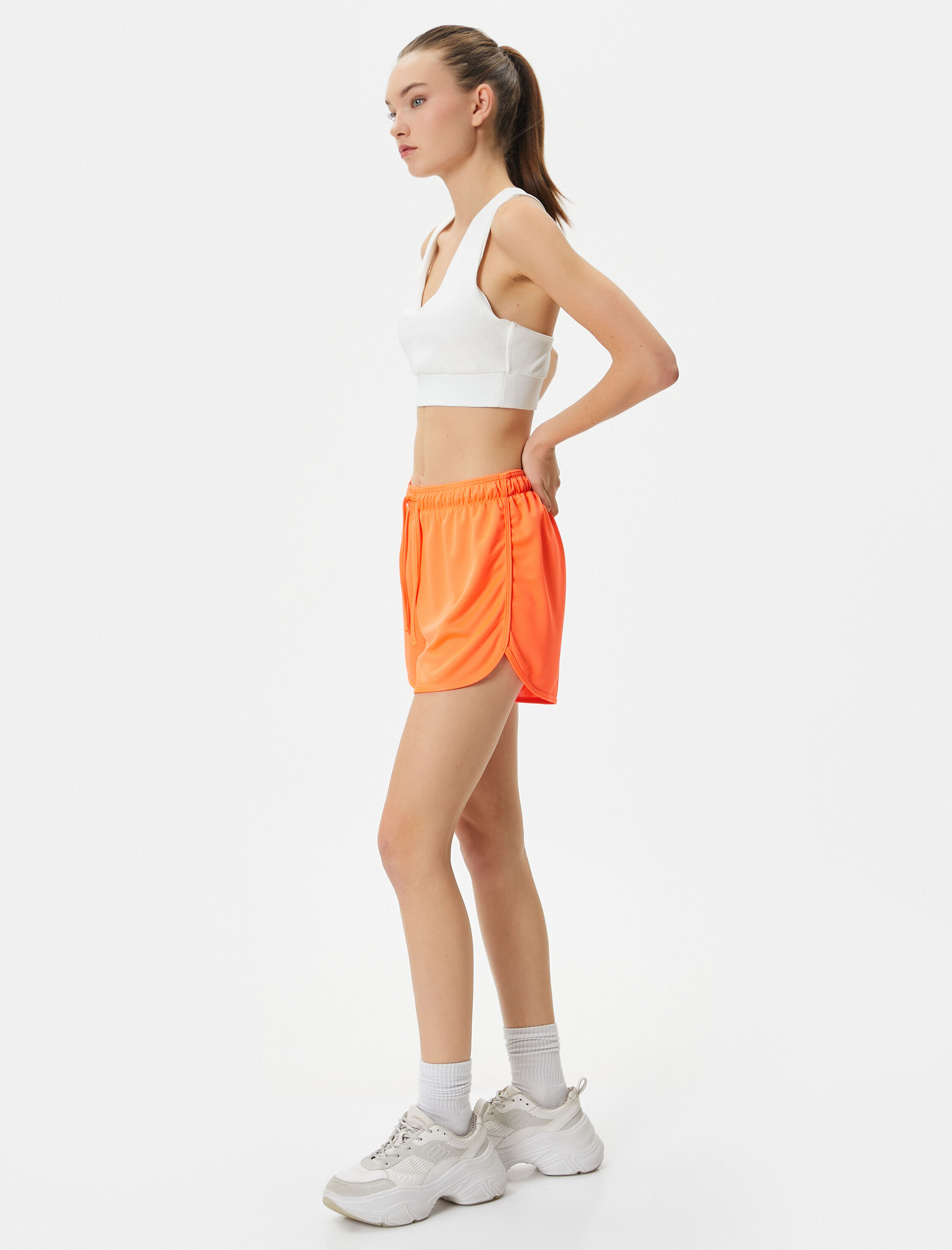   Koşu Şortu Beli Bağlamalı Bol Kalıp