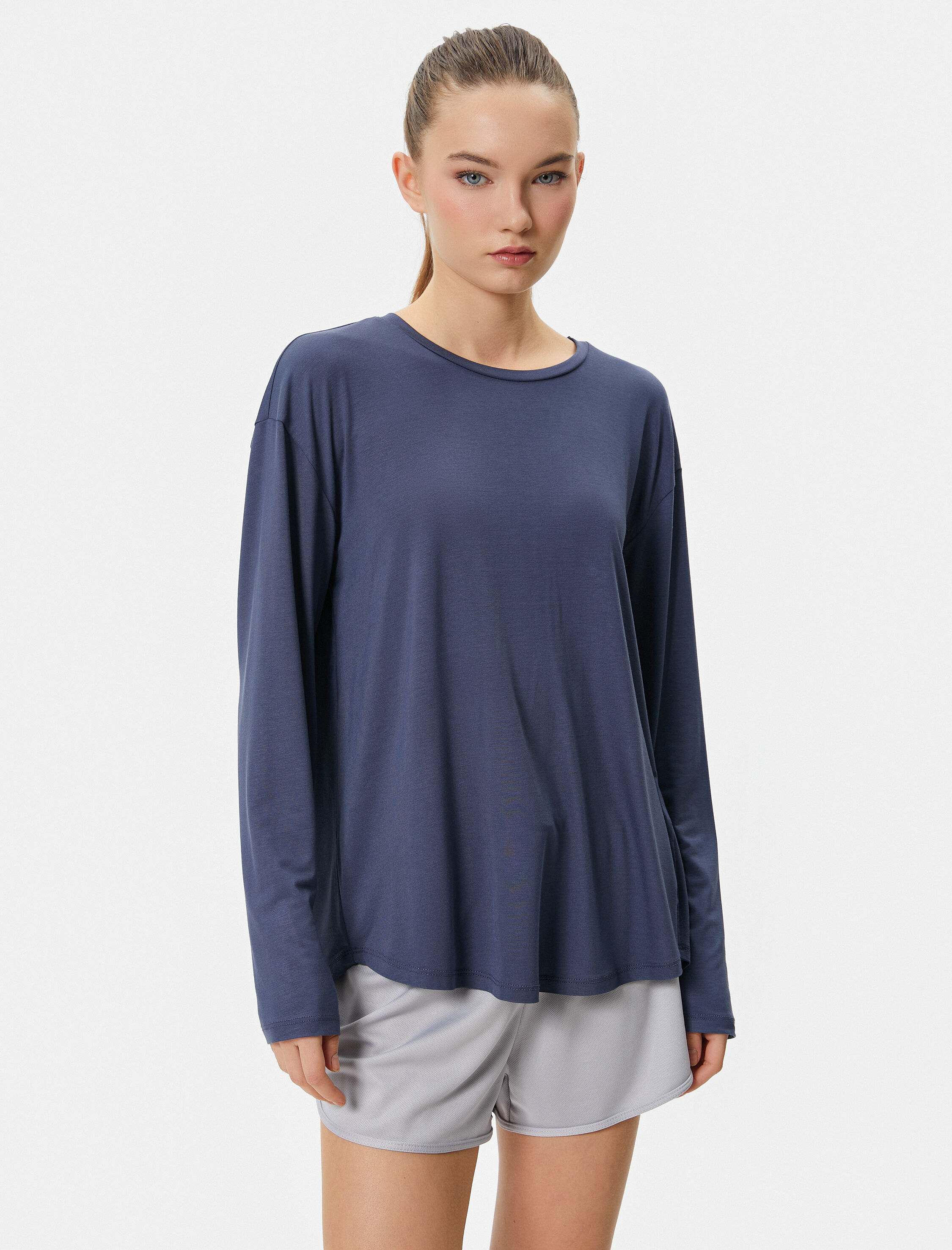   Spor Tişört Arkası Yırtmaç Detaylı Uzun Kollu Bisiklet Yaka Viskoz Kumaş