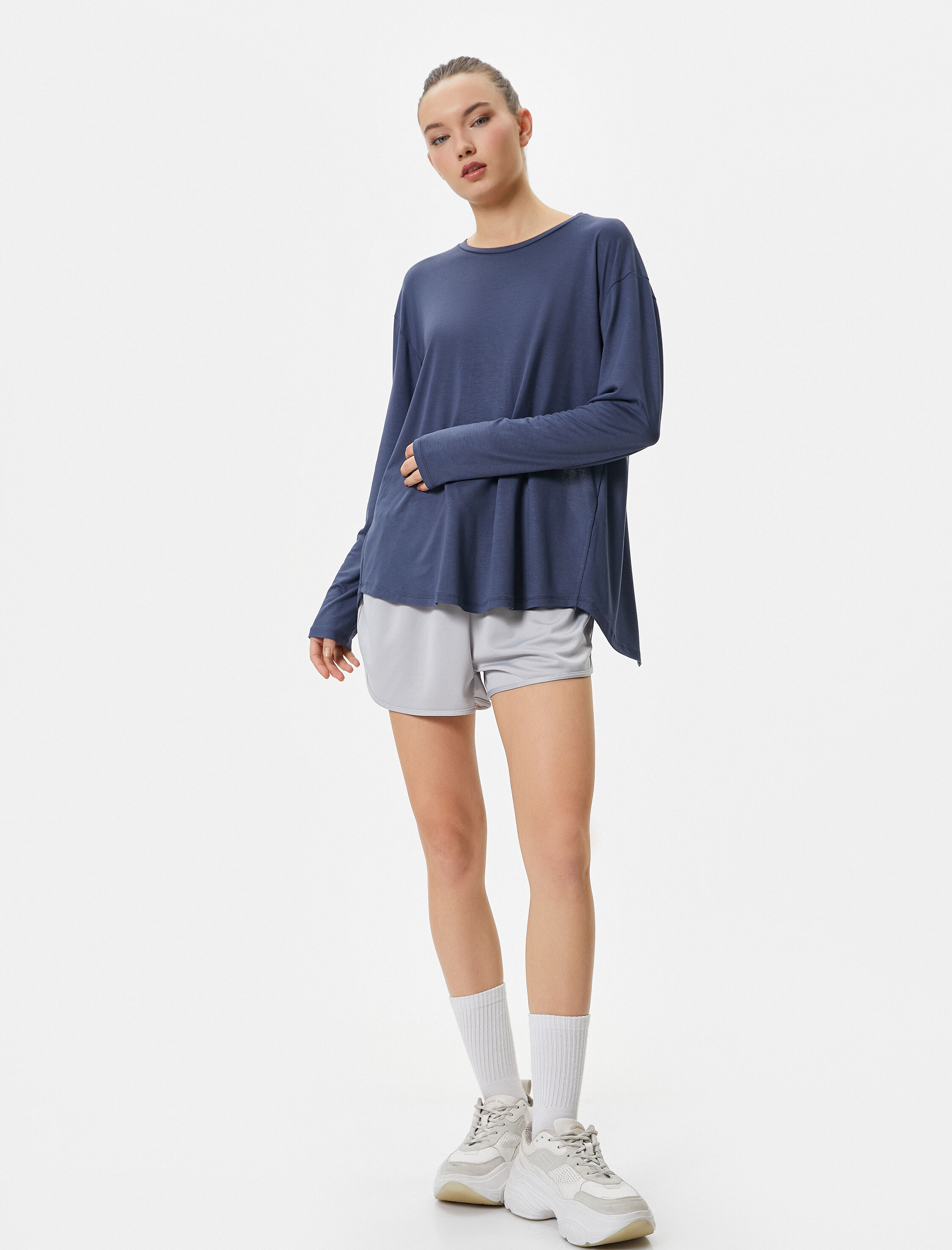   Spor Tişört Arkası Yırtmaç Detaylı Uzun Kollu Bisiklet Yaka Viskoz Kumaş