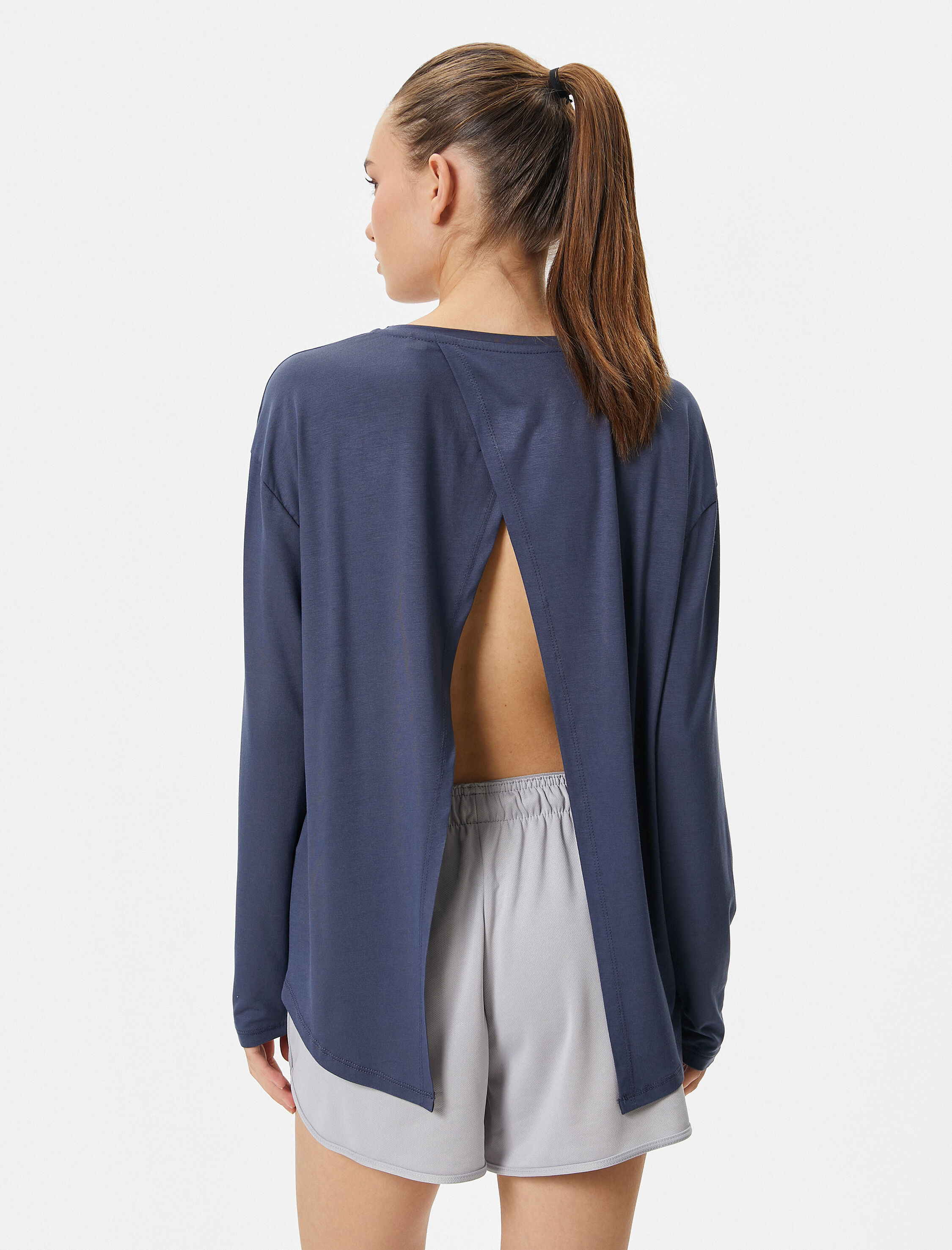   Spor Tişört Arkası Yırtmaç Detaylı Uzun Kollu Bisiklet Yaka Viskoz Kumaş