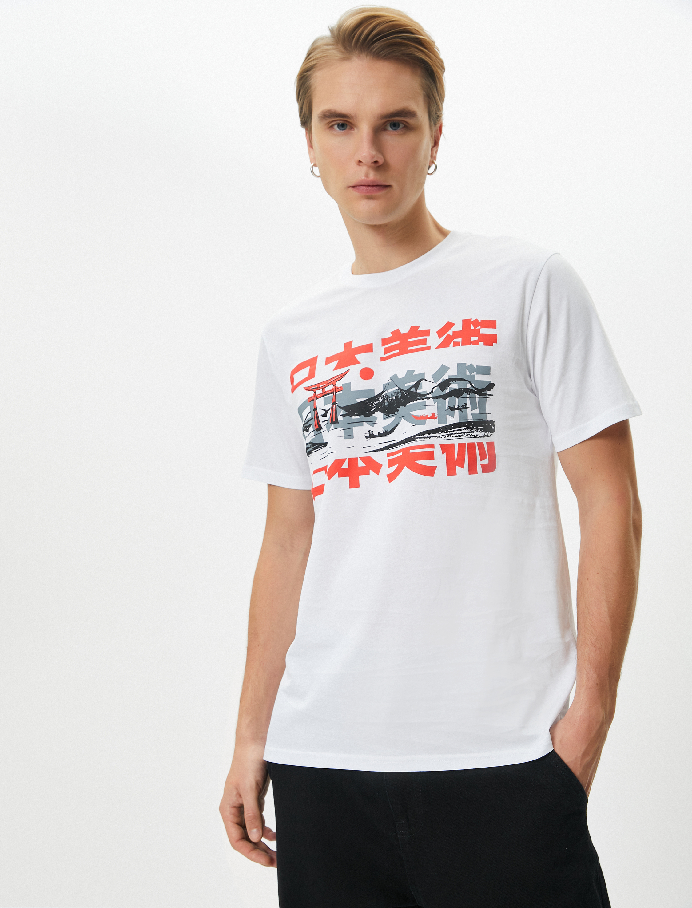   Uzakdoğu Baskılı Tişört Bisiklet Yaka Slim Fit Kısa Kollu