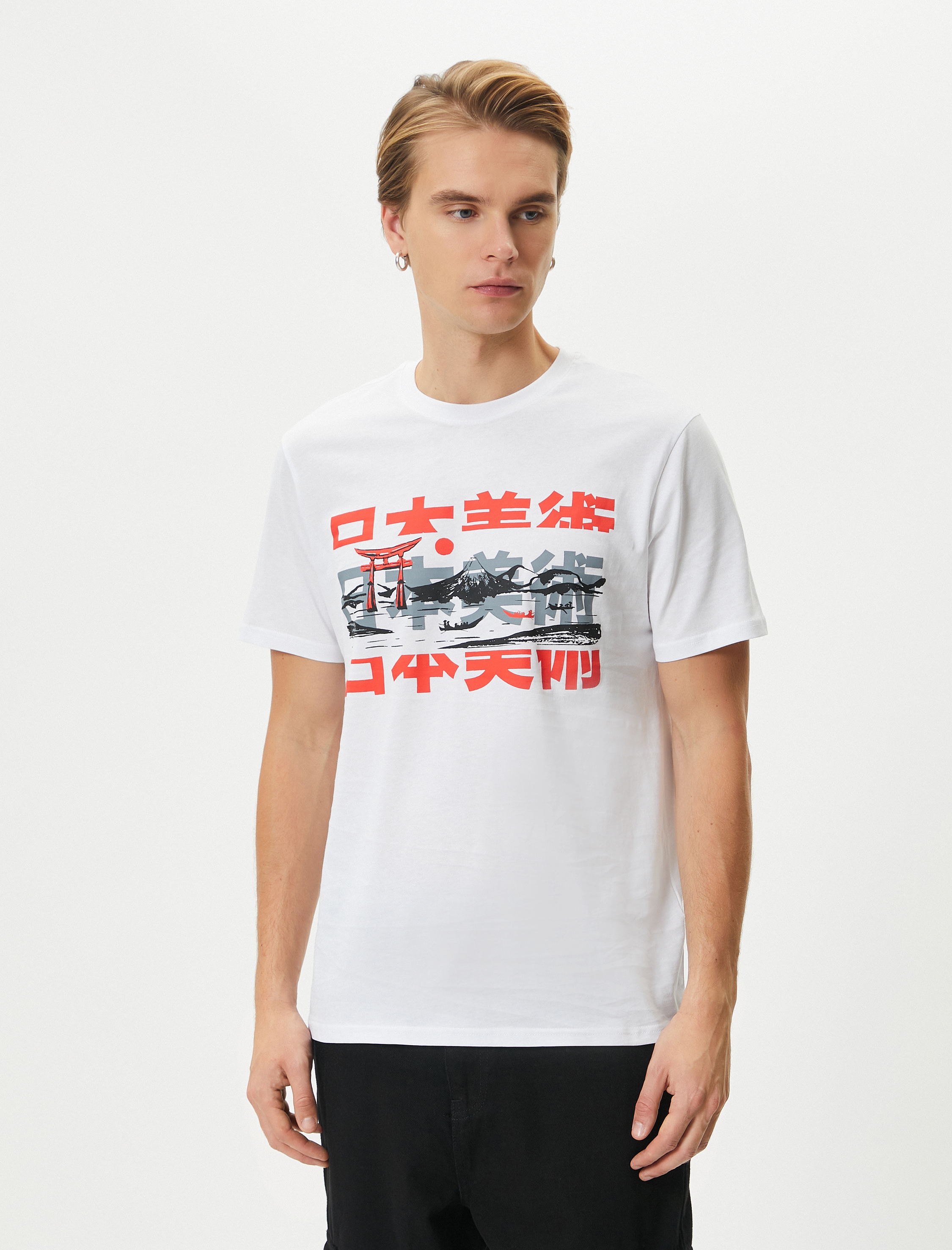   Uzakdoğu Baskılı Tişört Bisiklet Yaka Slim Fit Kısa Kollu