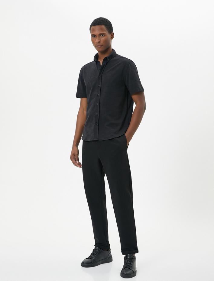  Yazlık Gömlek Kısa Kollu Klasik Yaka Dokulu Düğmeli Regular Fit