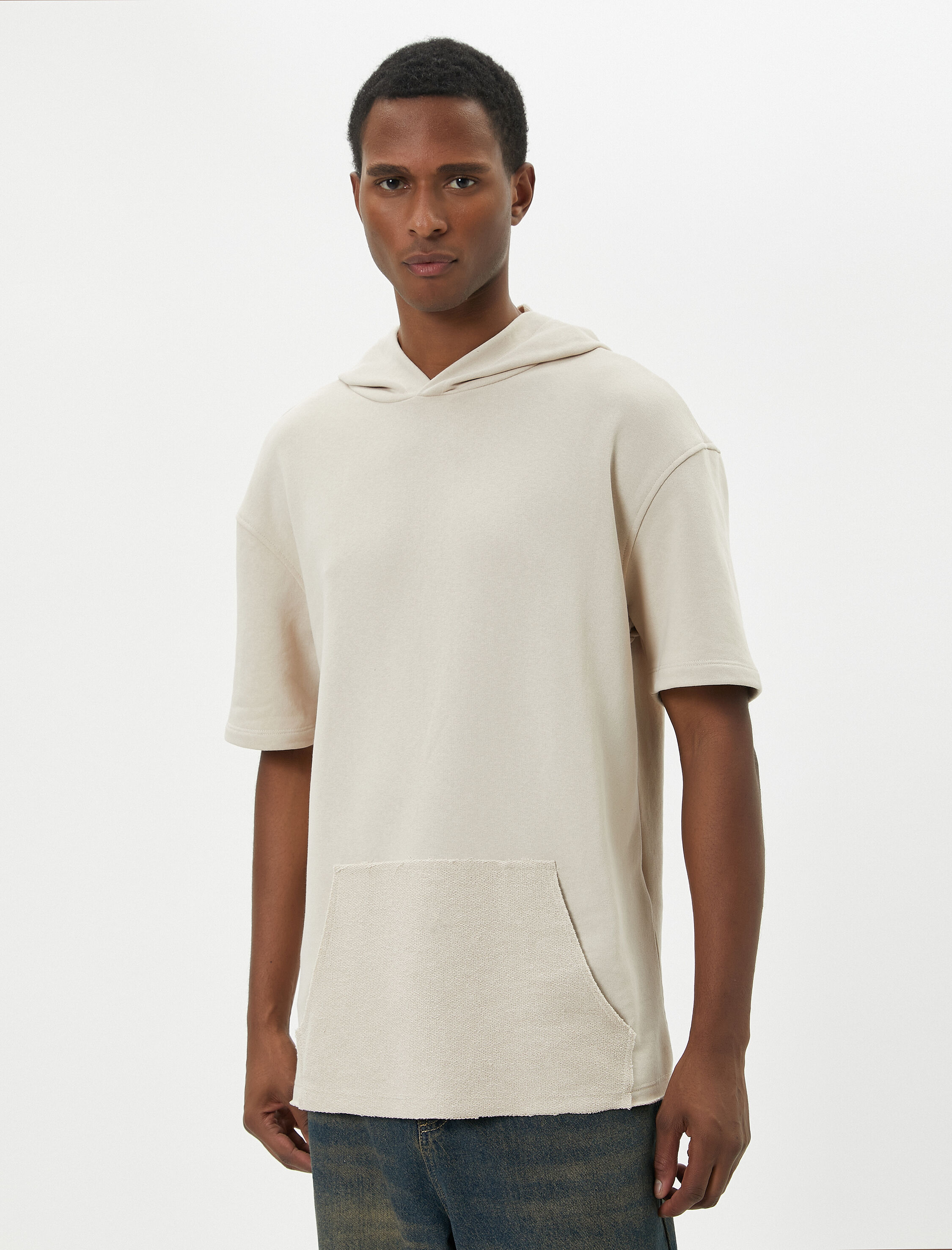   Kapşonlu Tişört Kısa Kollu Kanguru Cep Detaylı Düşük Omuzlu