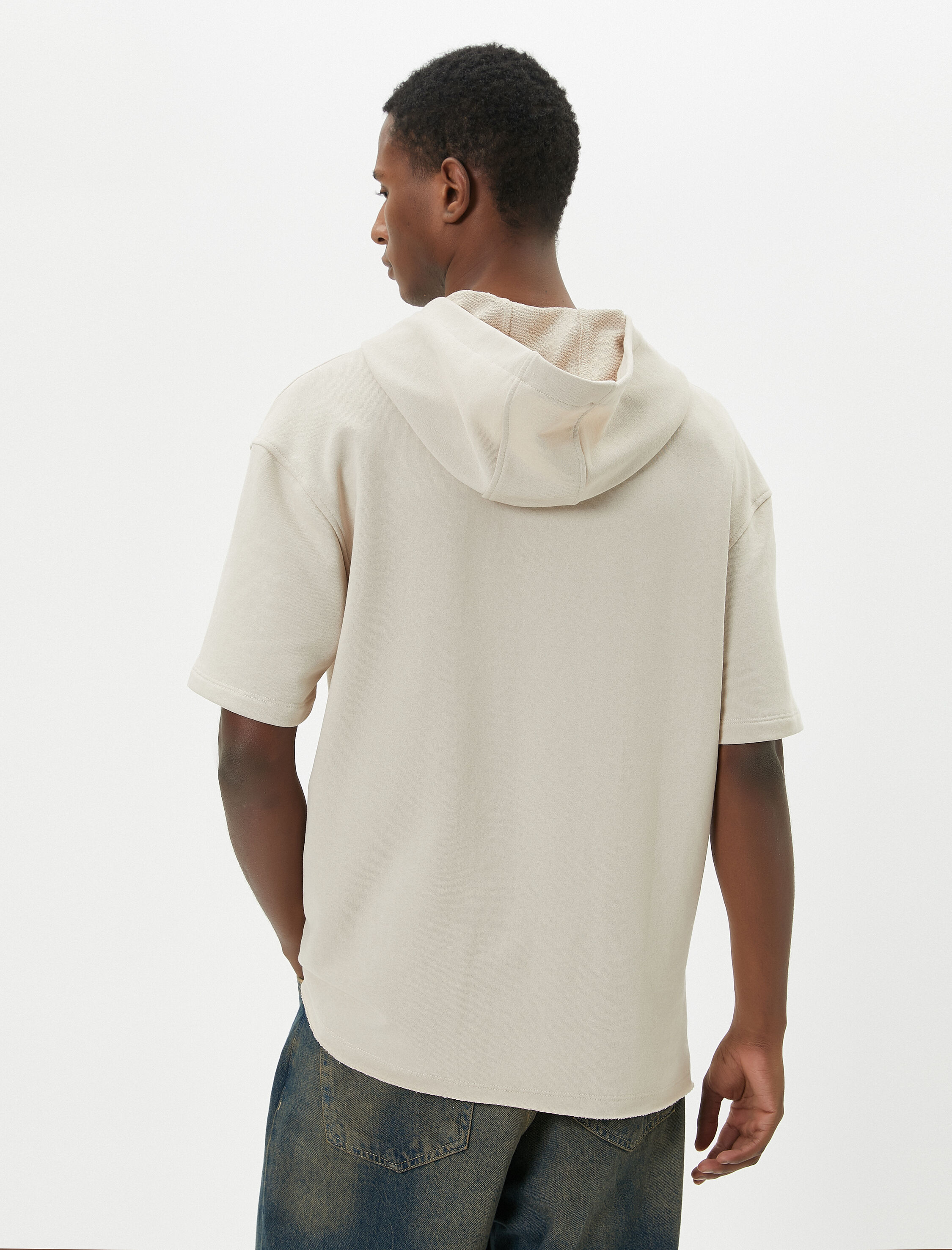   Kapşonlu Tişört Kısa Kollu Kanguru Cep Detaylı Düşük Omuzlu