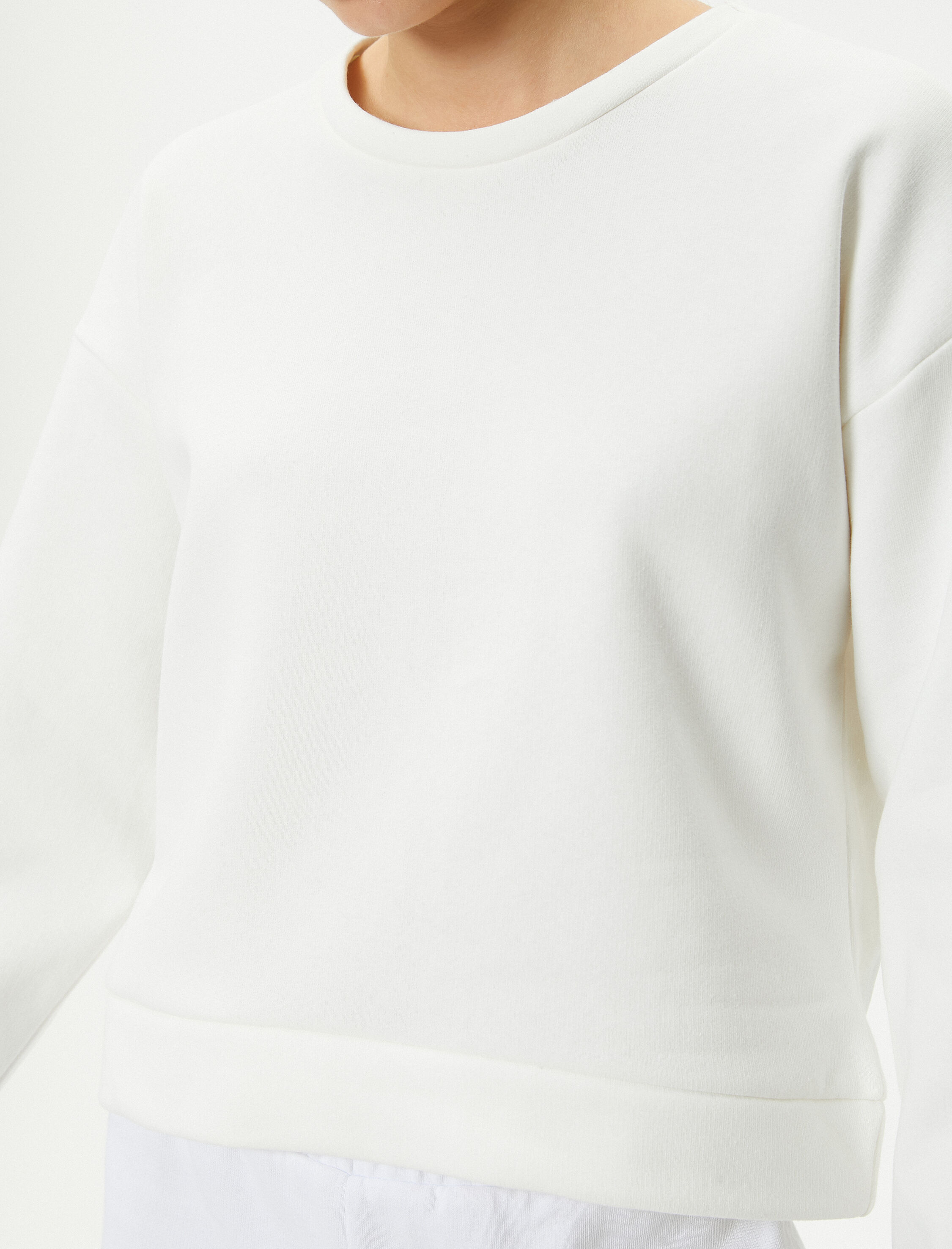   Şardonlu Basic Spor Crop Sweatshirt Rahat Kalıp Pamuklu Bisiklet Yaka Uzun Kollu