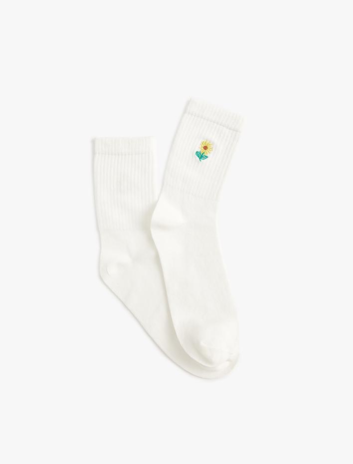 Kadın Çiçek İşlemeli Soket Çorap