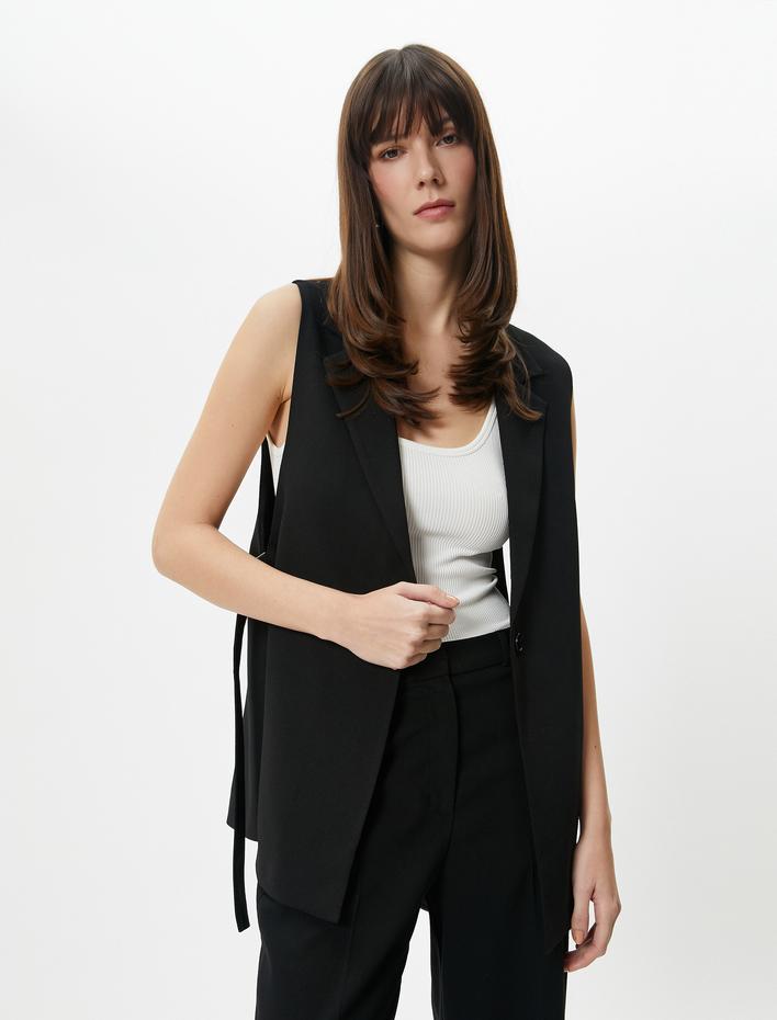  Yelek Yanları Açık Düğmeli Toka Detaylı