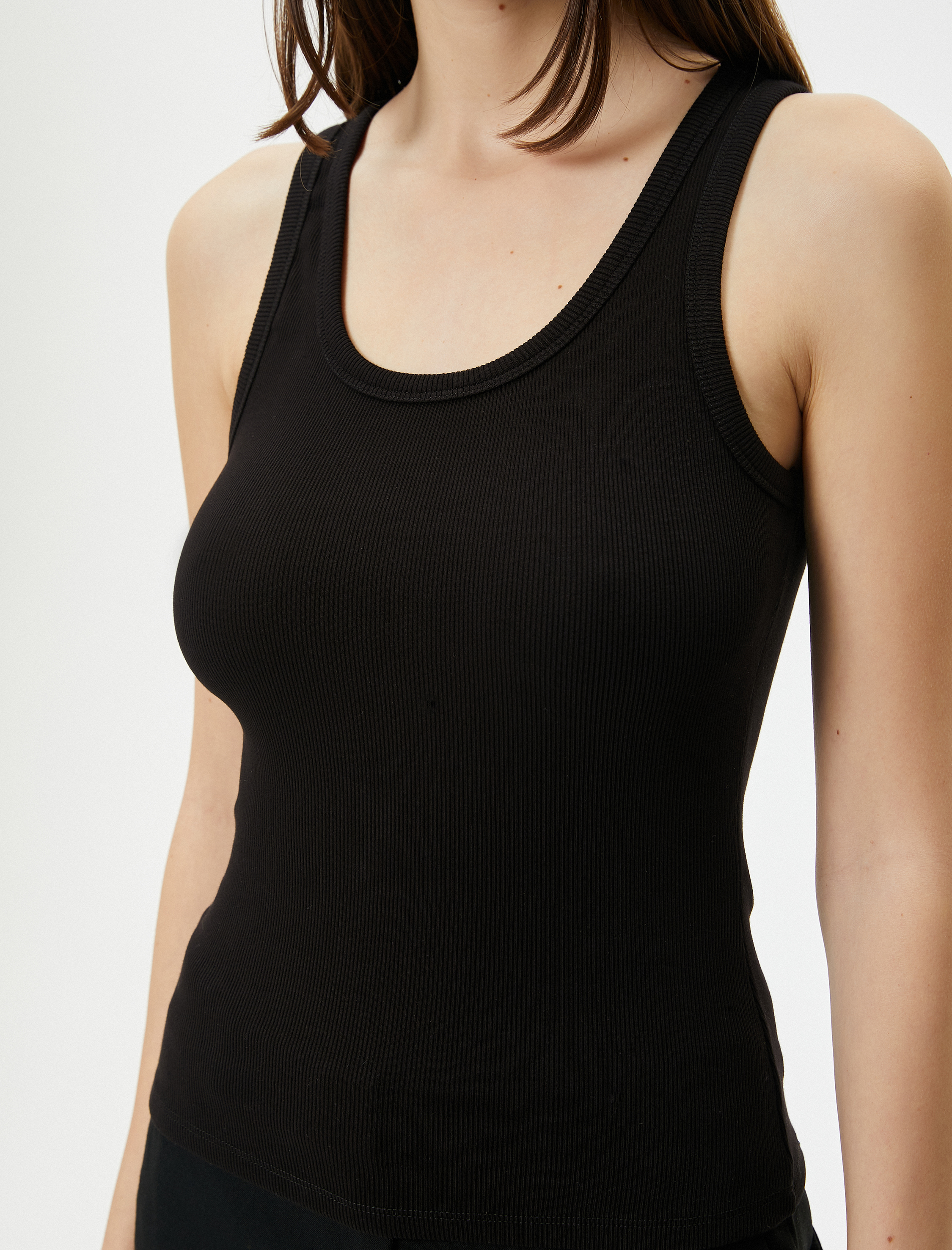   Fitilli Atlet U Yaka Kalın Askılı