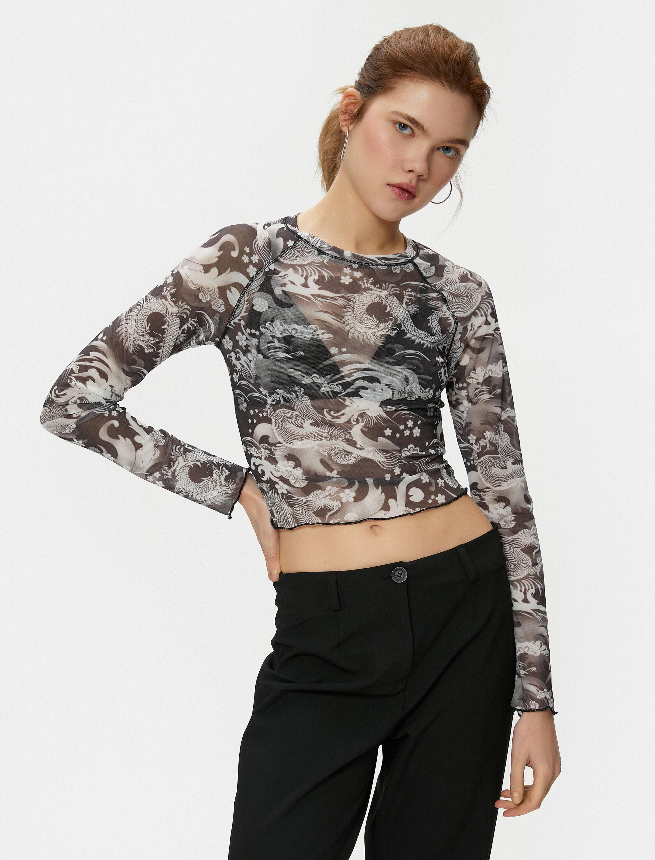   Transparan Tişört Uzun Kollu Yuvarlak Yaka Gotik Temalı Baskılı