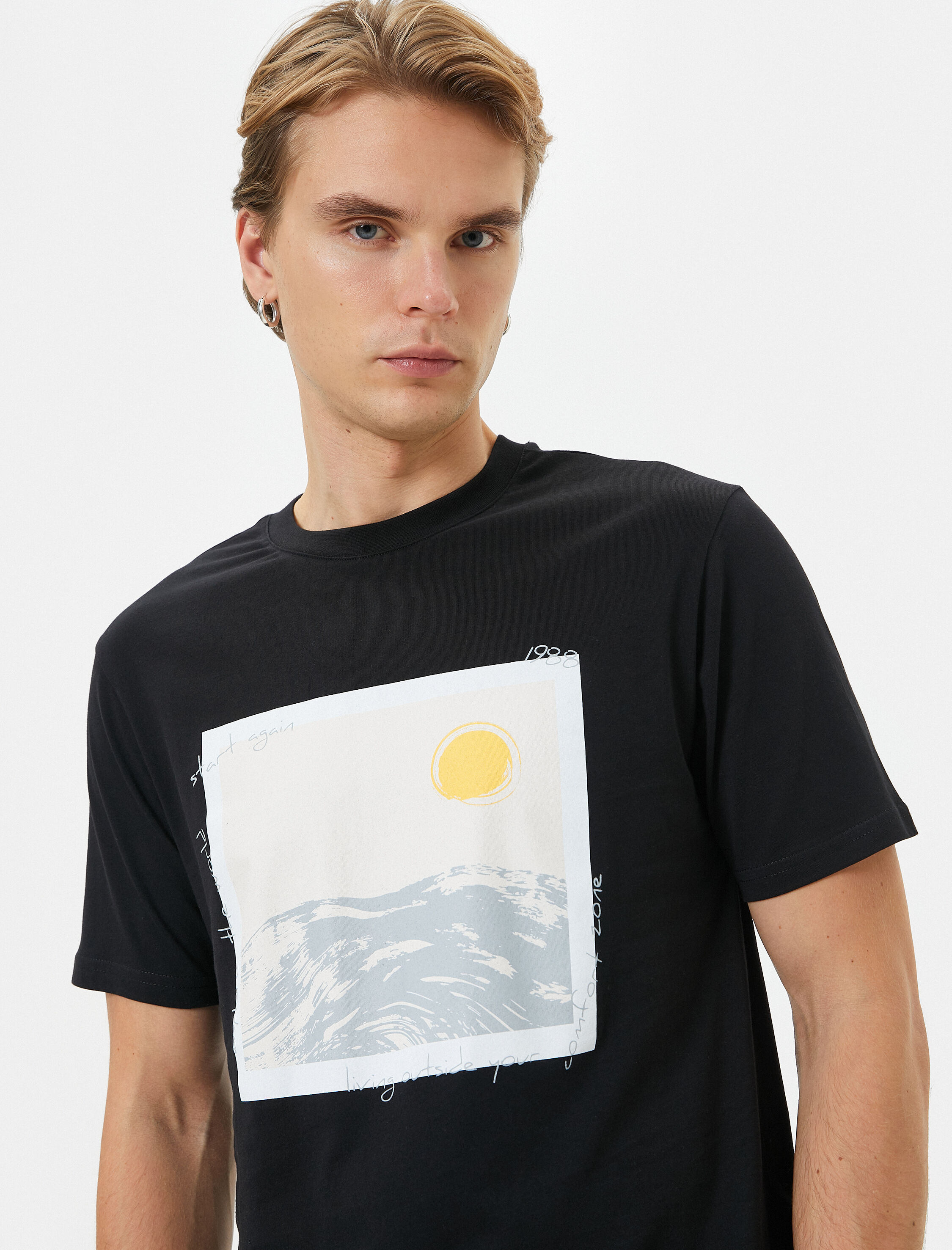   Baskılı Tişört Slim Fit Sloganlı Bisiklet Yaka Kısa Kollu