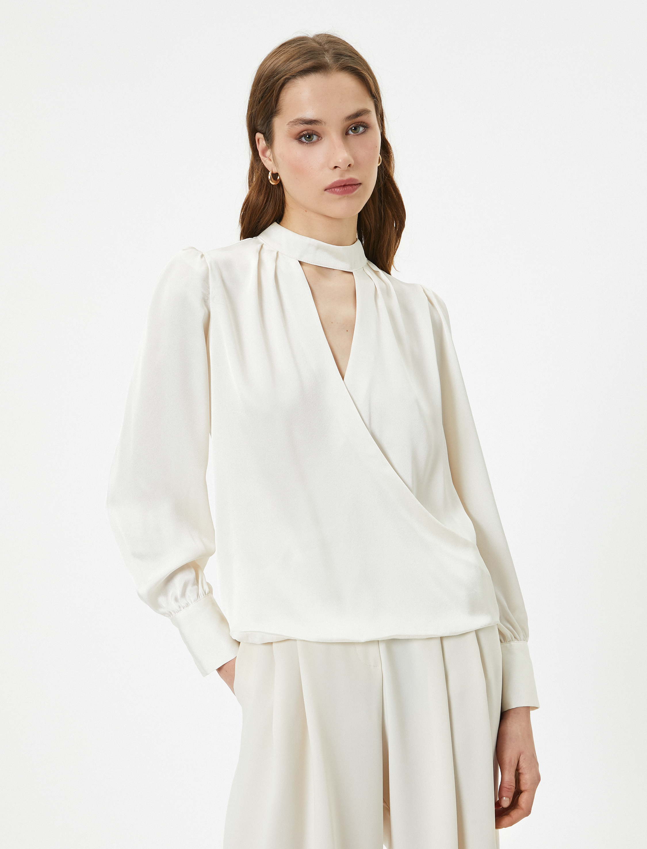   Saten Bluz Choker Yaka Drapeli