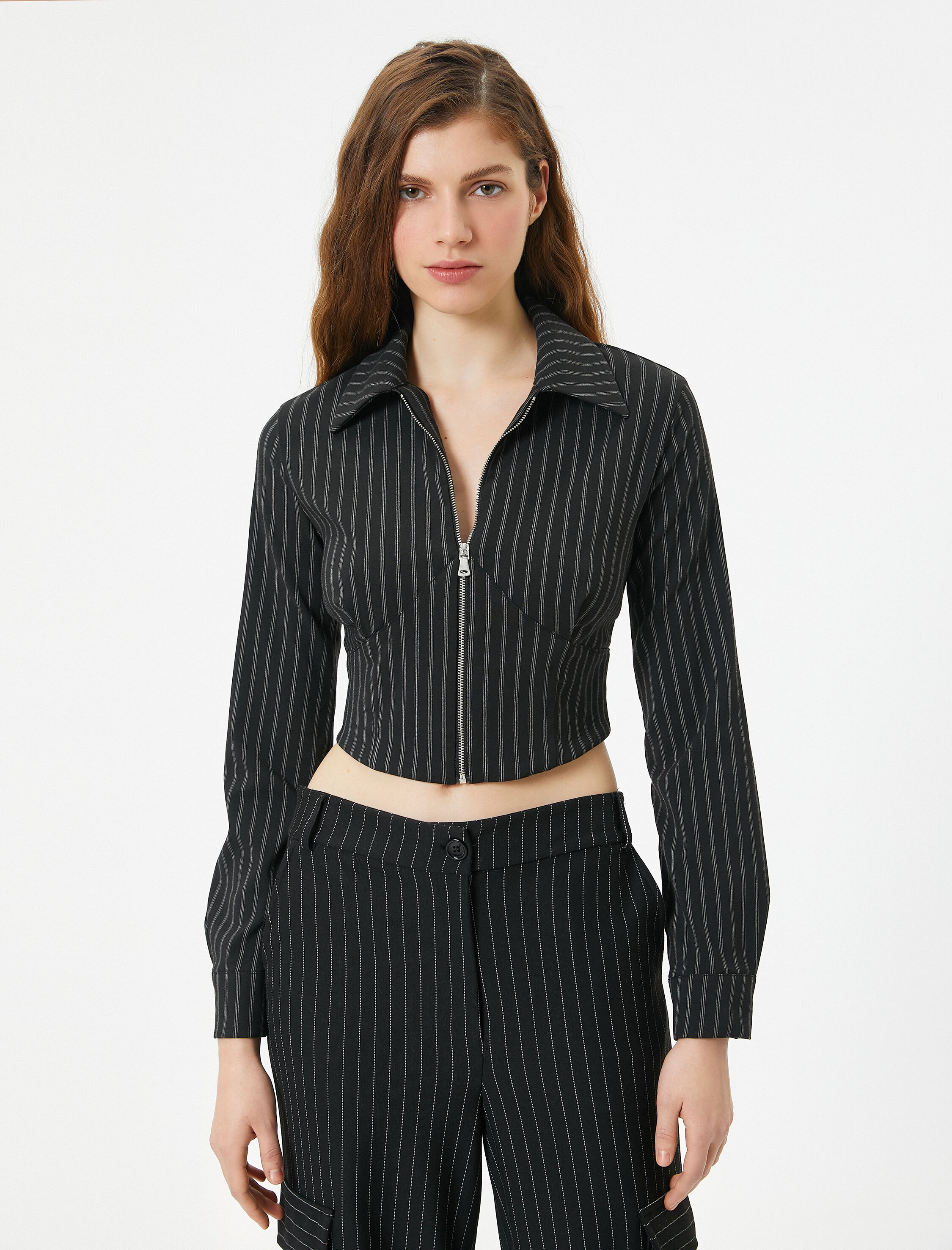   Crop Bluz Fermuarlı Slim Fit Dikiş Detaylı Uzun Kollu