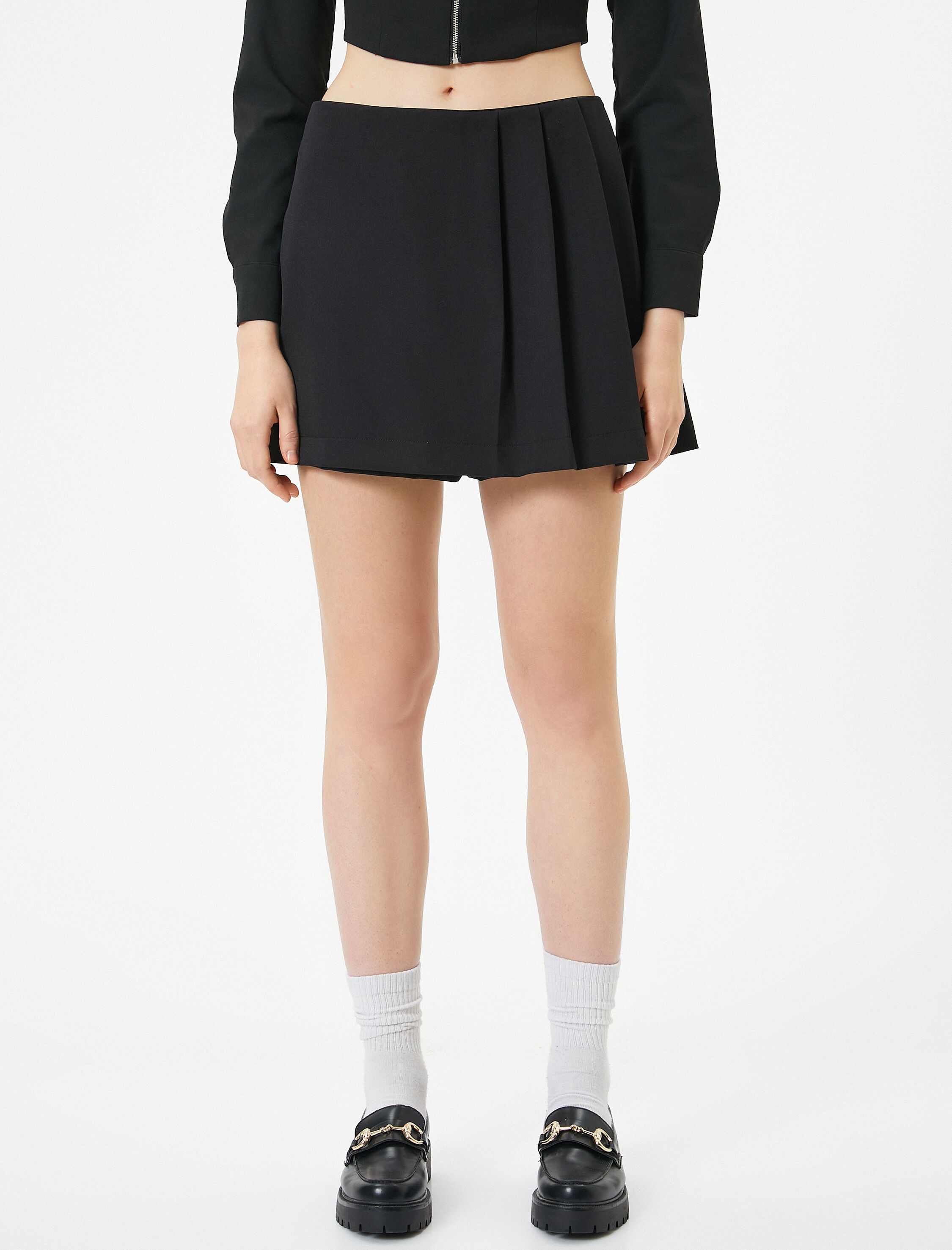   Mini Şort Etek Pileli Dar Kesim