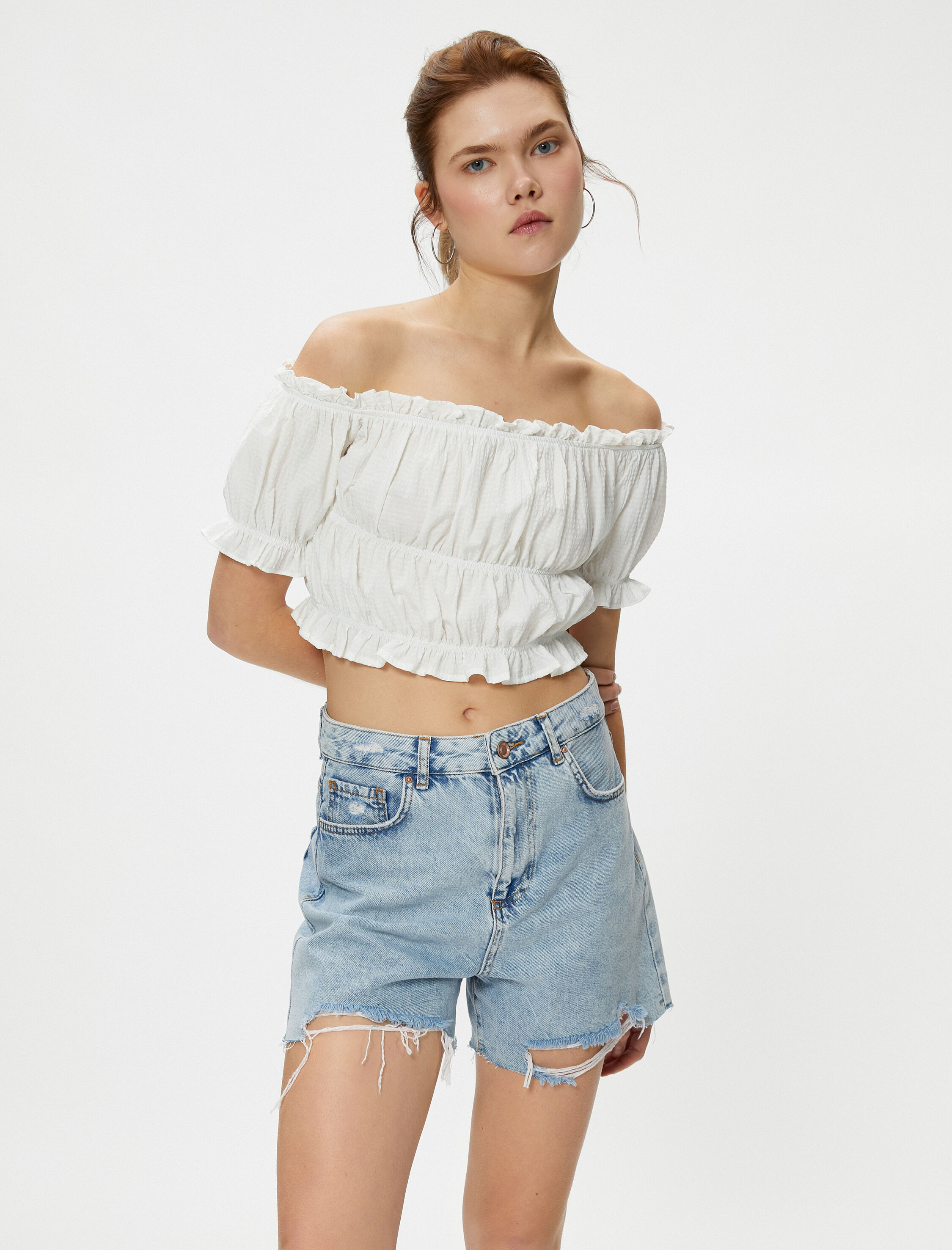   Omzu Açık Bluz Crop Balon Kollu Fırfırlı