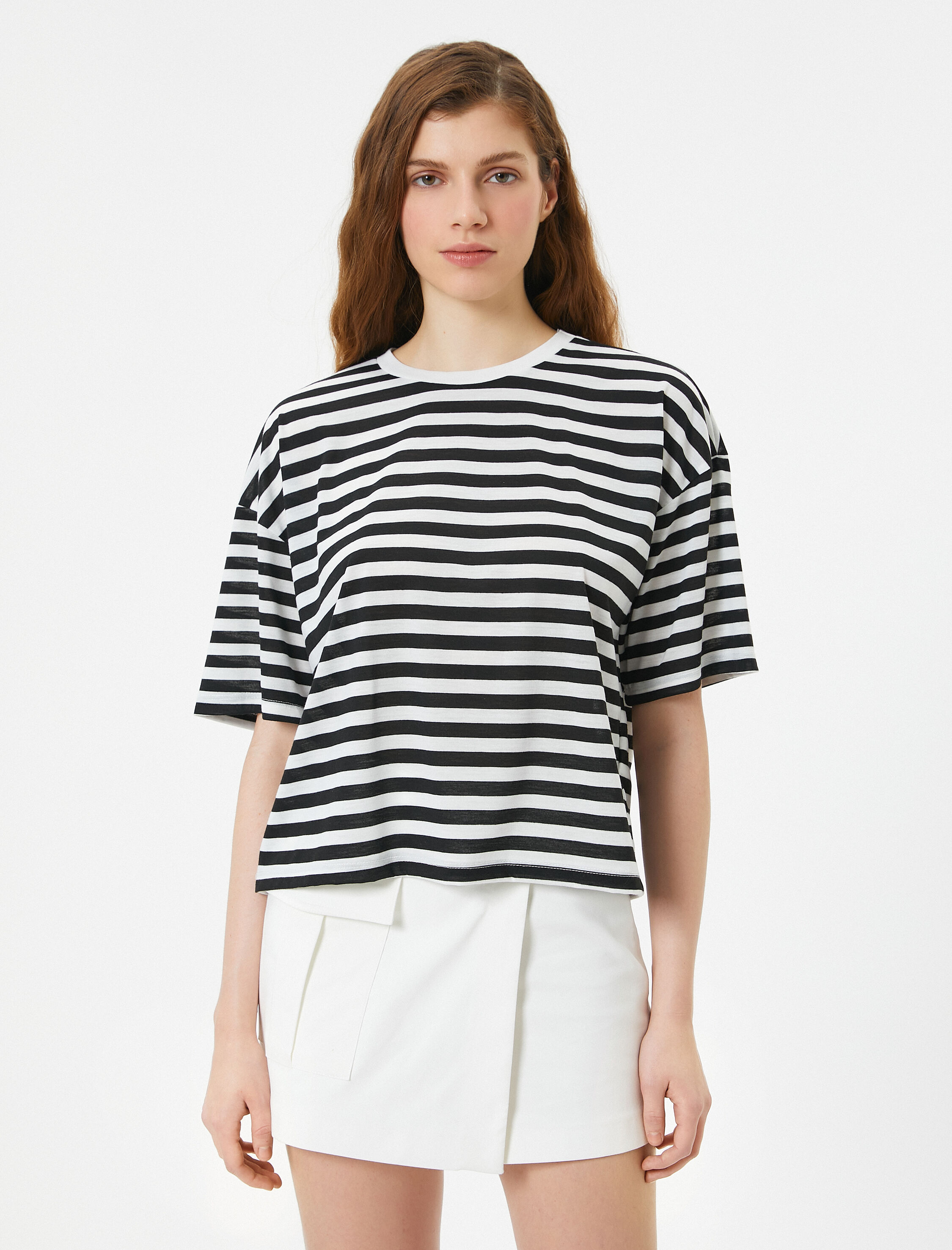   Tişört Bisiklet Yaka Kısa Kollu Viskoz Karışımlı