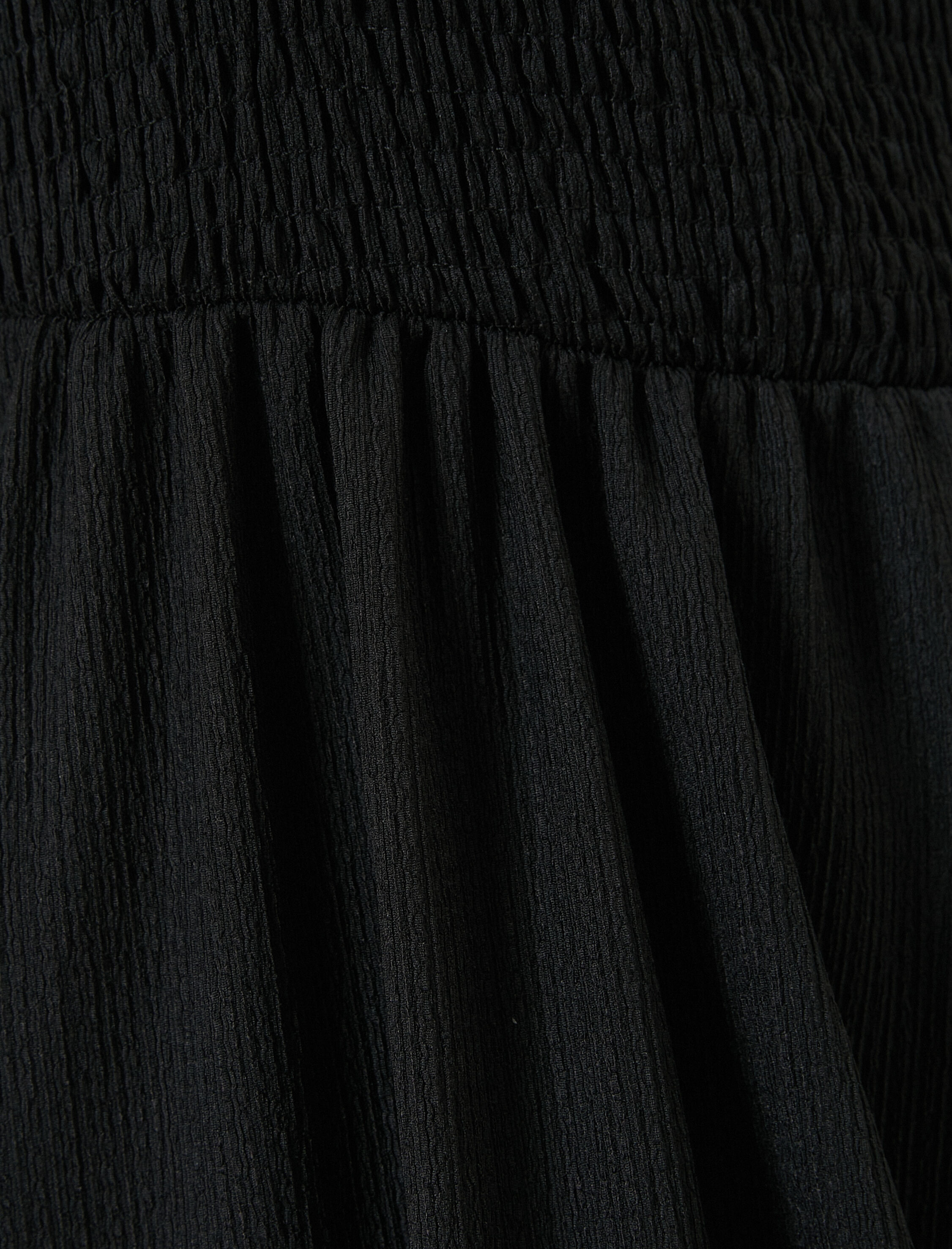   Askılı Midi Elbise Gipeli Kare Yaka