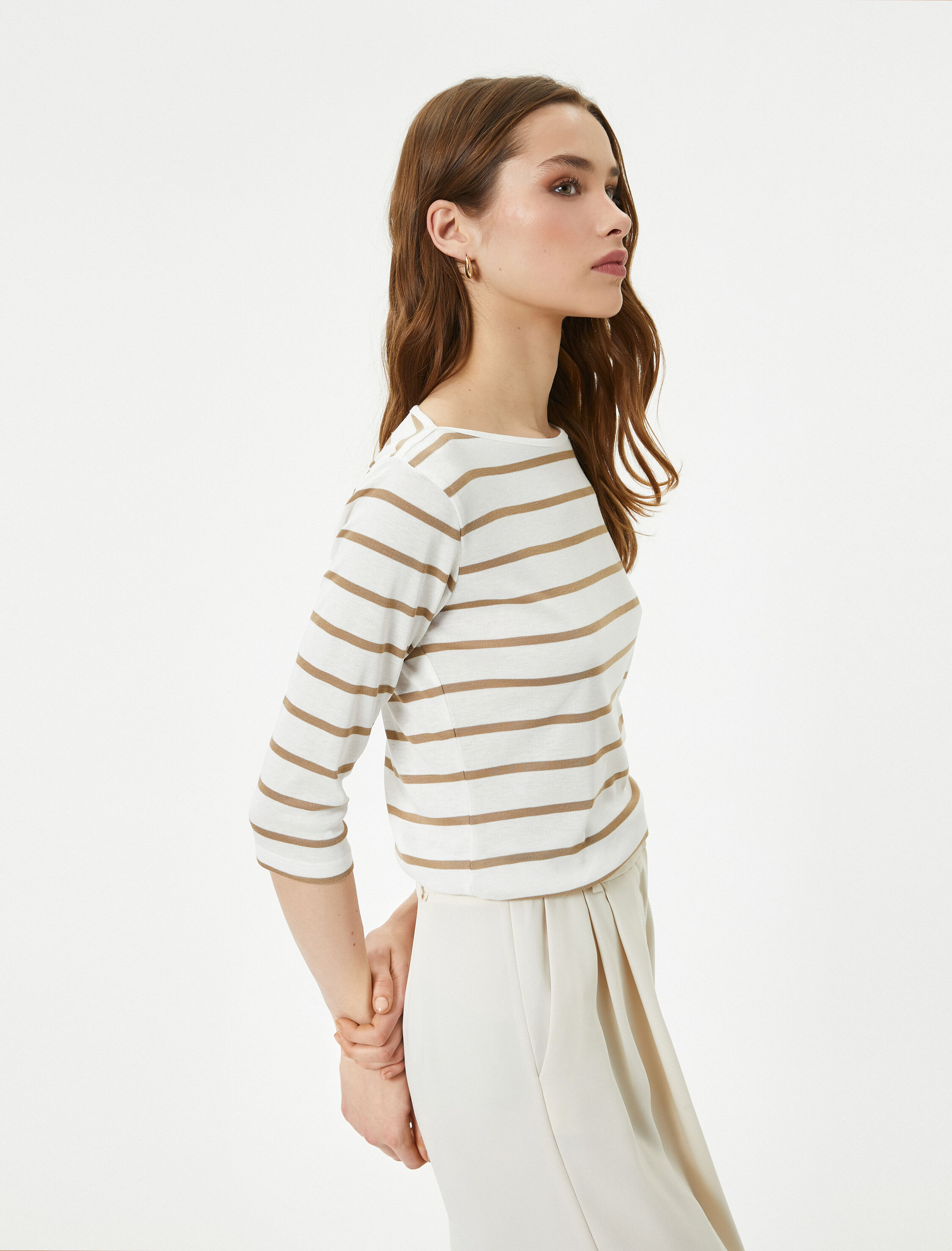   Kayık Yaka Tişört Yarım Kollu Standart Kesim