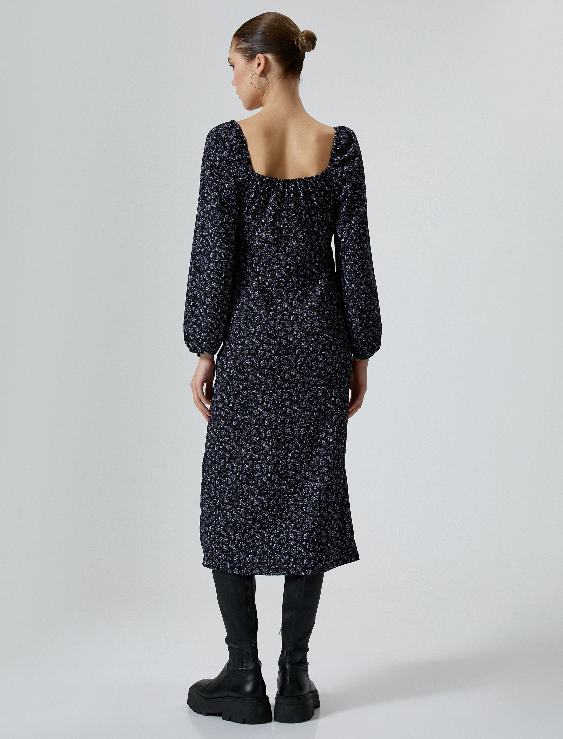   Çiçekli Yırtmaçlı Midi Elbise Uzun Kollu Kare Yaka Önü Bağlama Detaylı Bürümcük