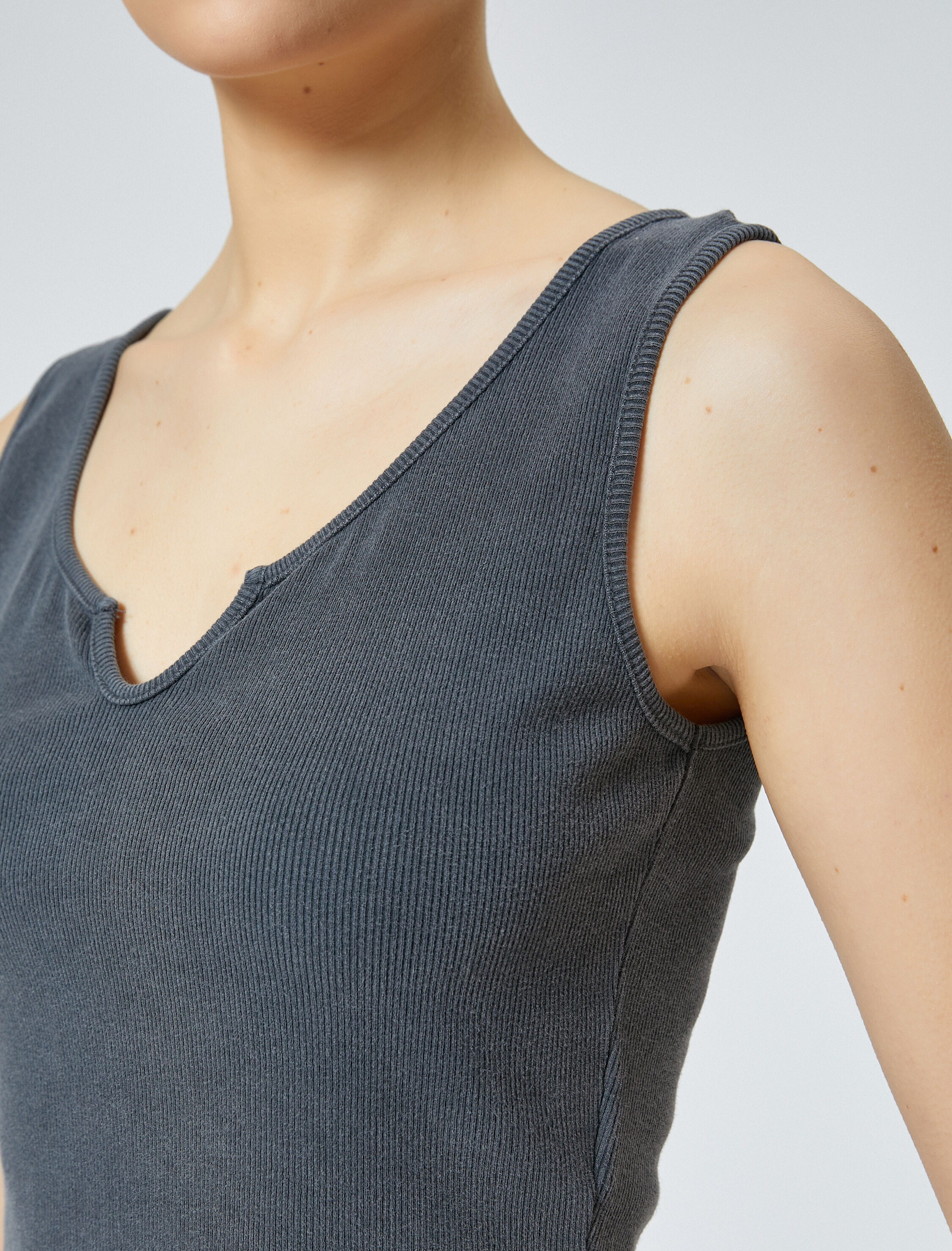   Crop Atlet Pencere Detaylı Askılı Fitilli