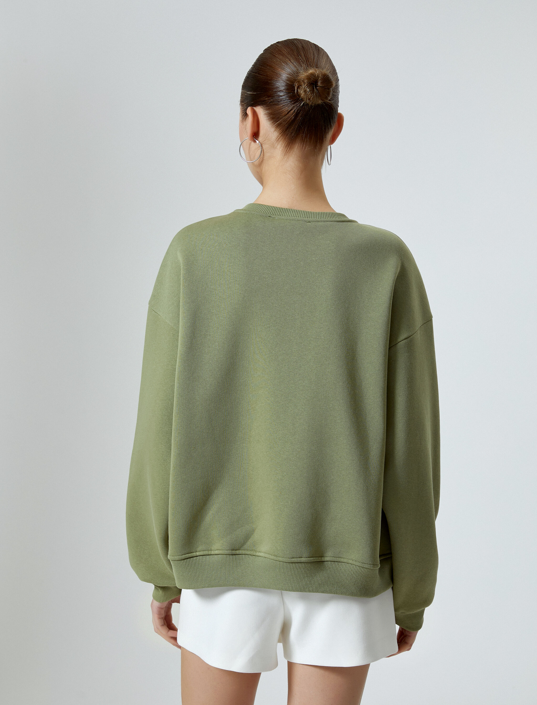   Şardonlu Baskılı Sweatshirt Uzun Kollu Bisiklet Yaka Rahat Kalıp