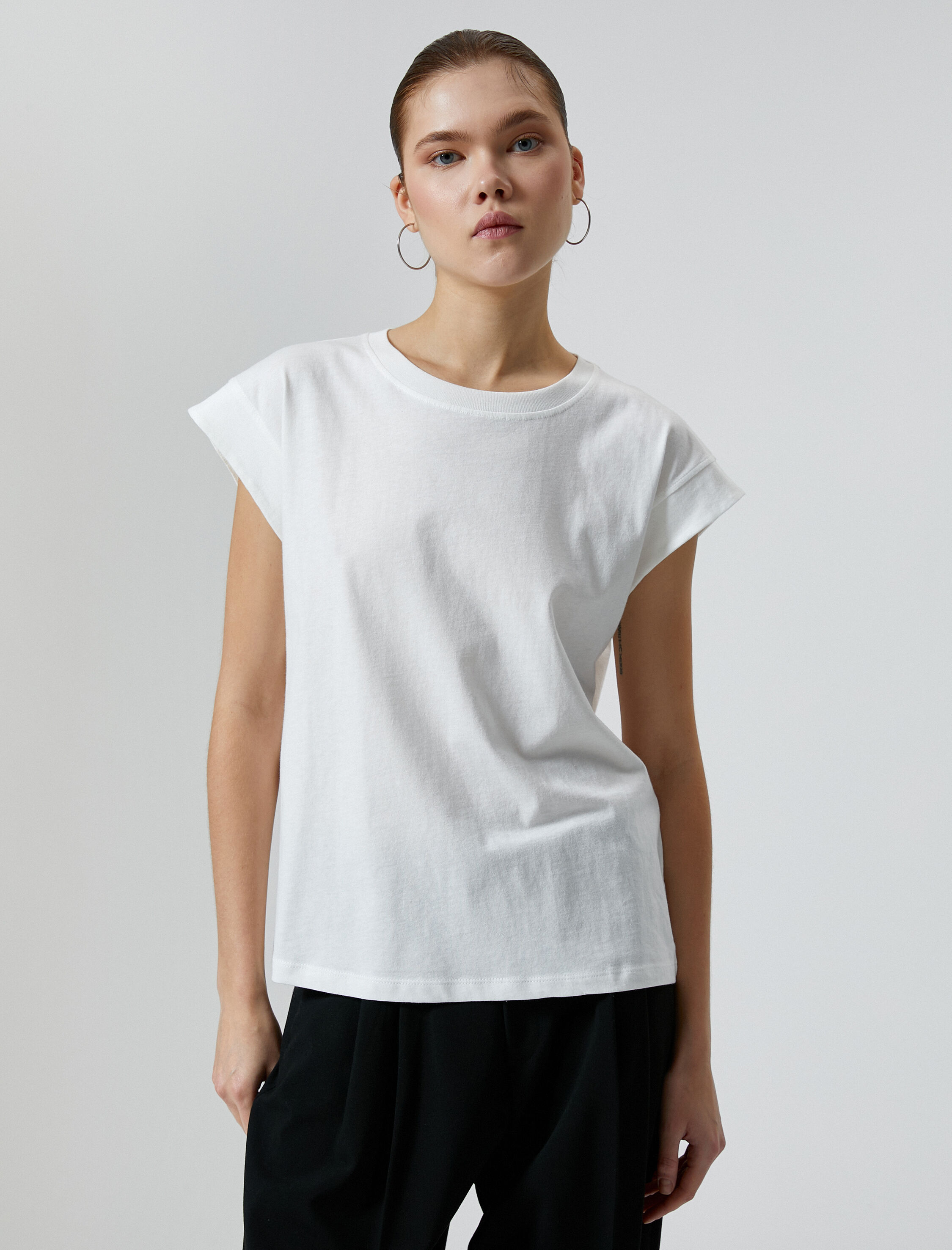   Basic Kolsuz Tişört Bisiklet Yaka Pamuklu