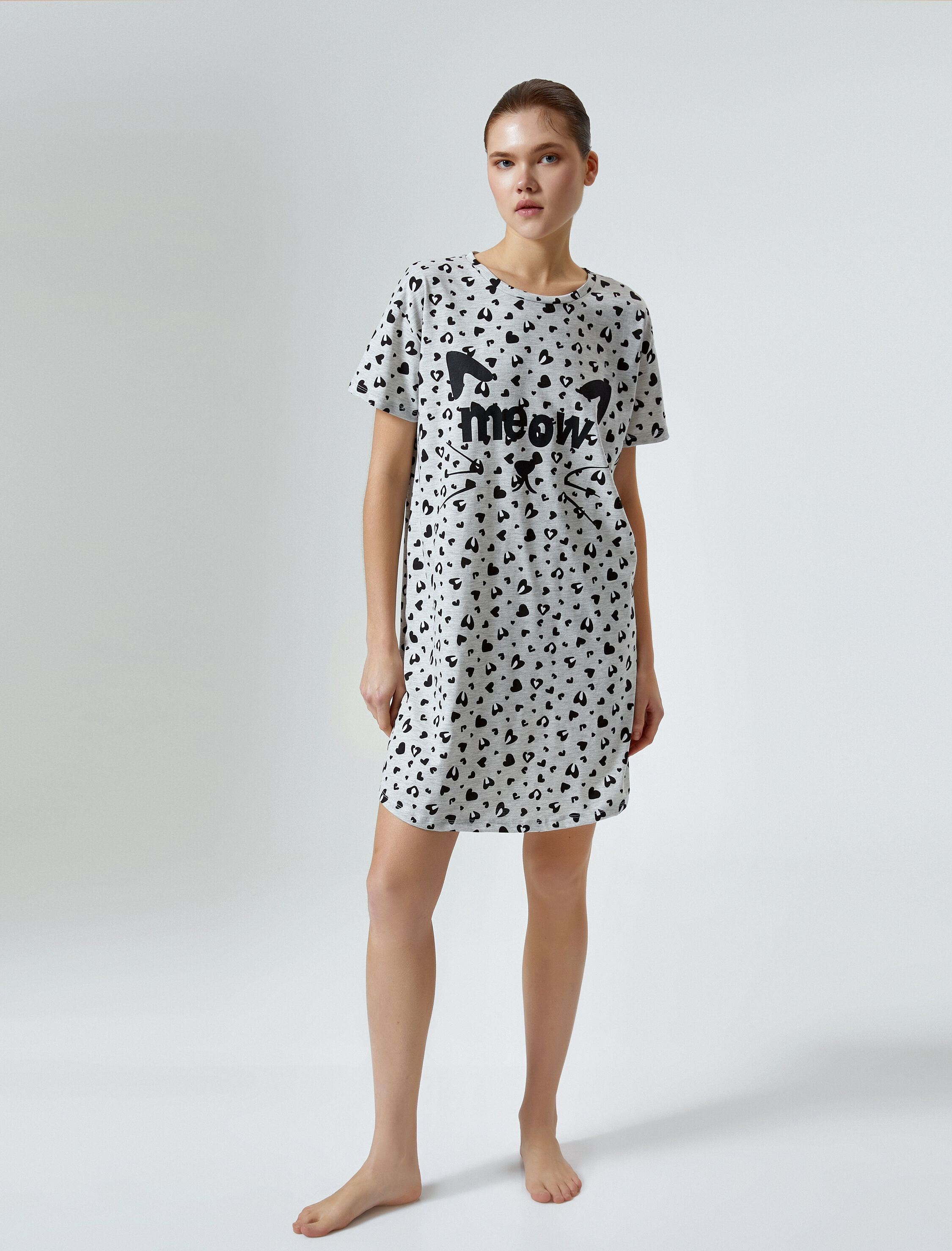   Kısa Kollu Gecelik Kedi Baskılı Bisiklet Yaka