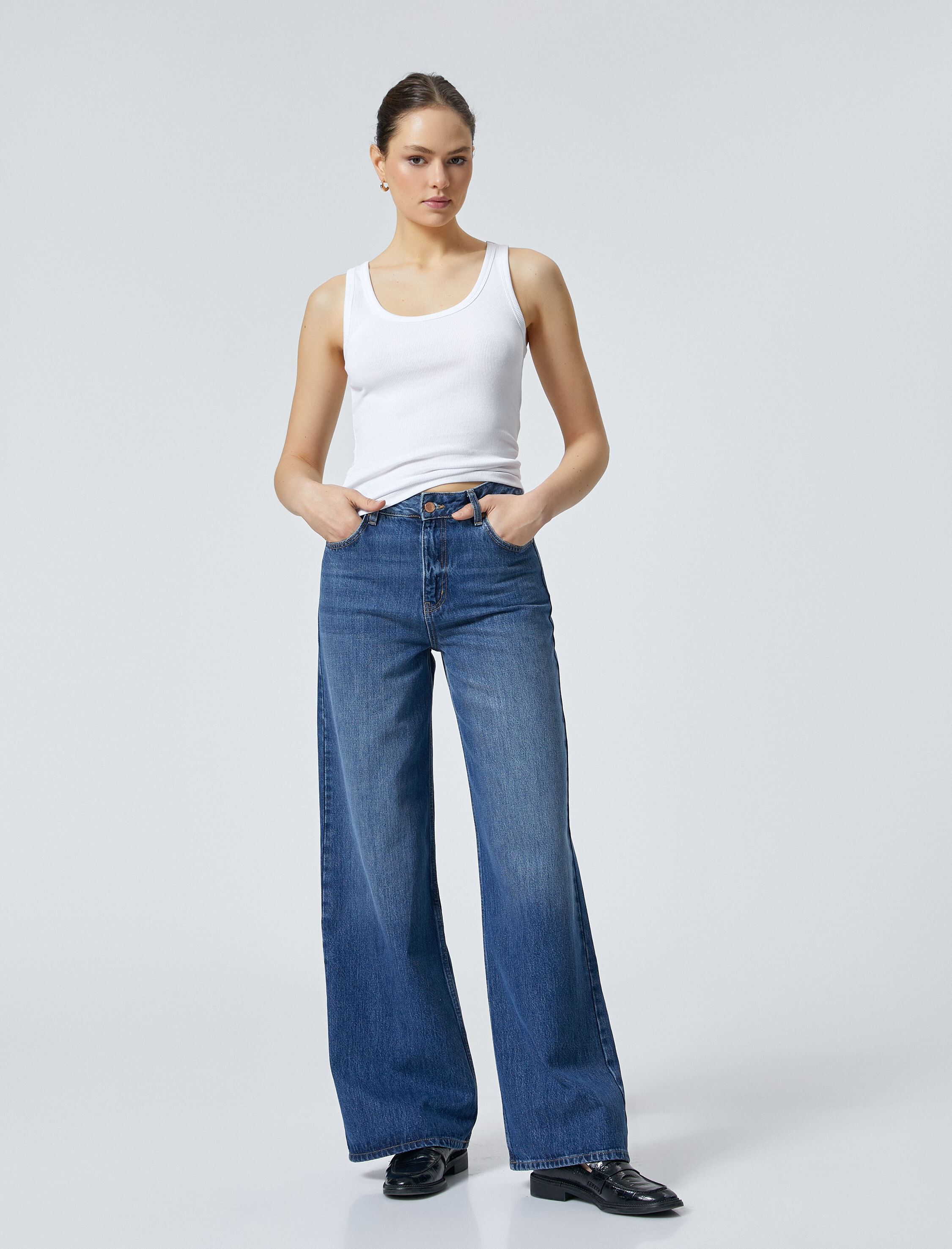   Fitilli Atlet U Yaka Kalın Askılı