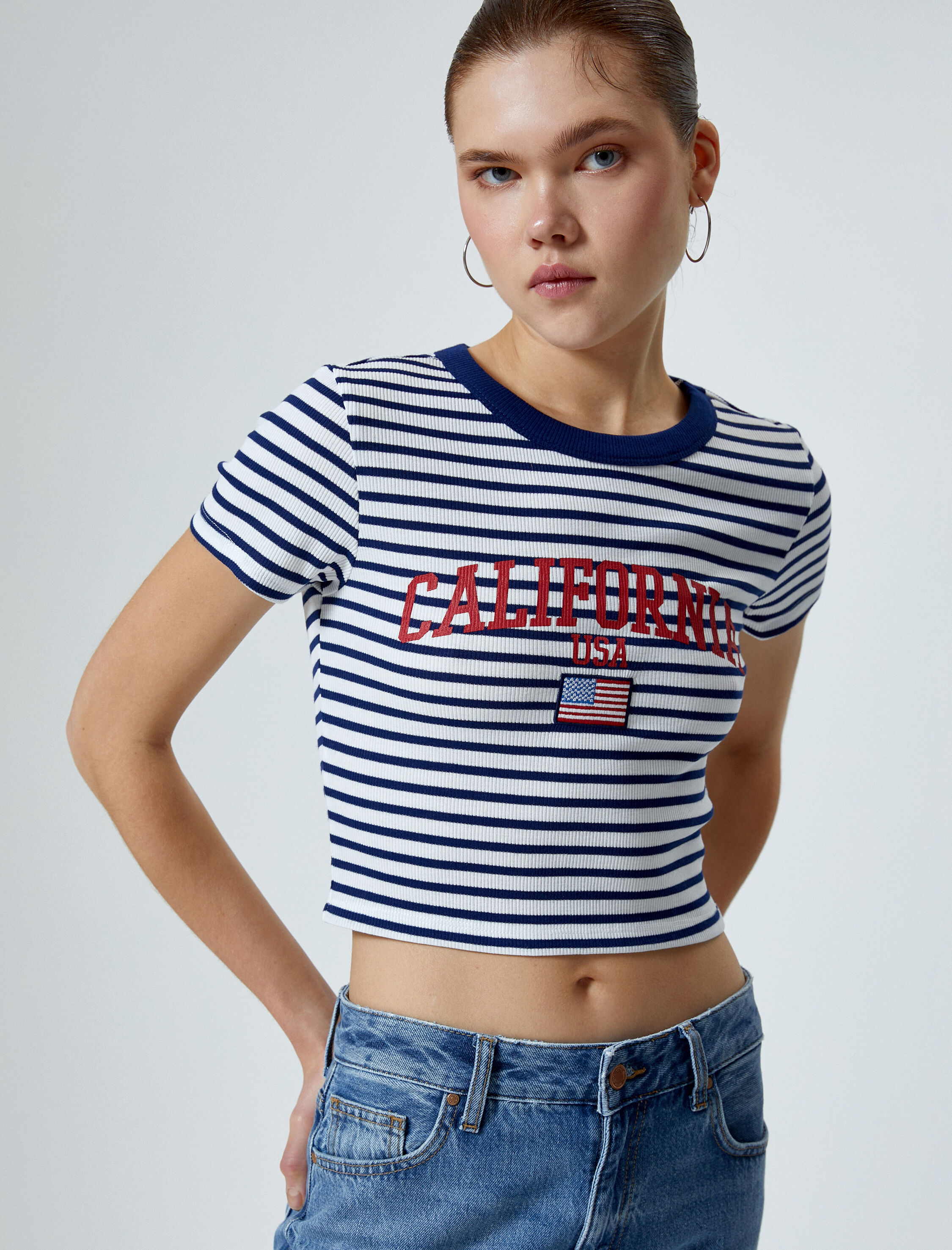   Crop Tişört Kısa Kollu Bisiklet Yaka Ribanalı Pamuklu