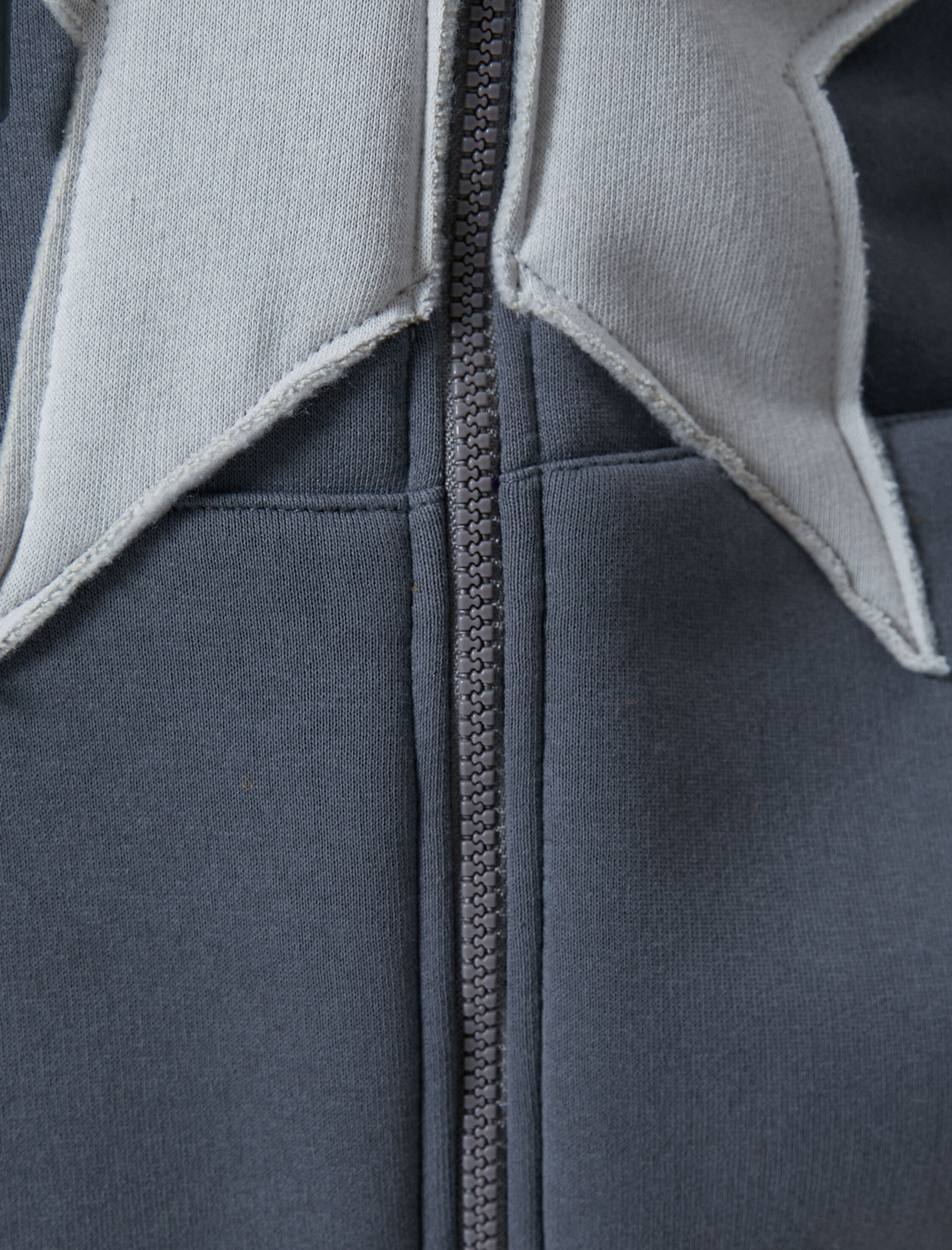   Şardonlu Fermuarlı Kapşonlu Oversize Sweatshirt  Yıldız Aplike Detaylı Cepli Uzun Kollu