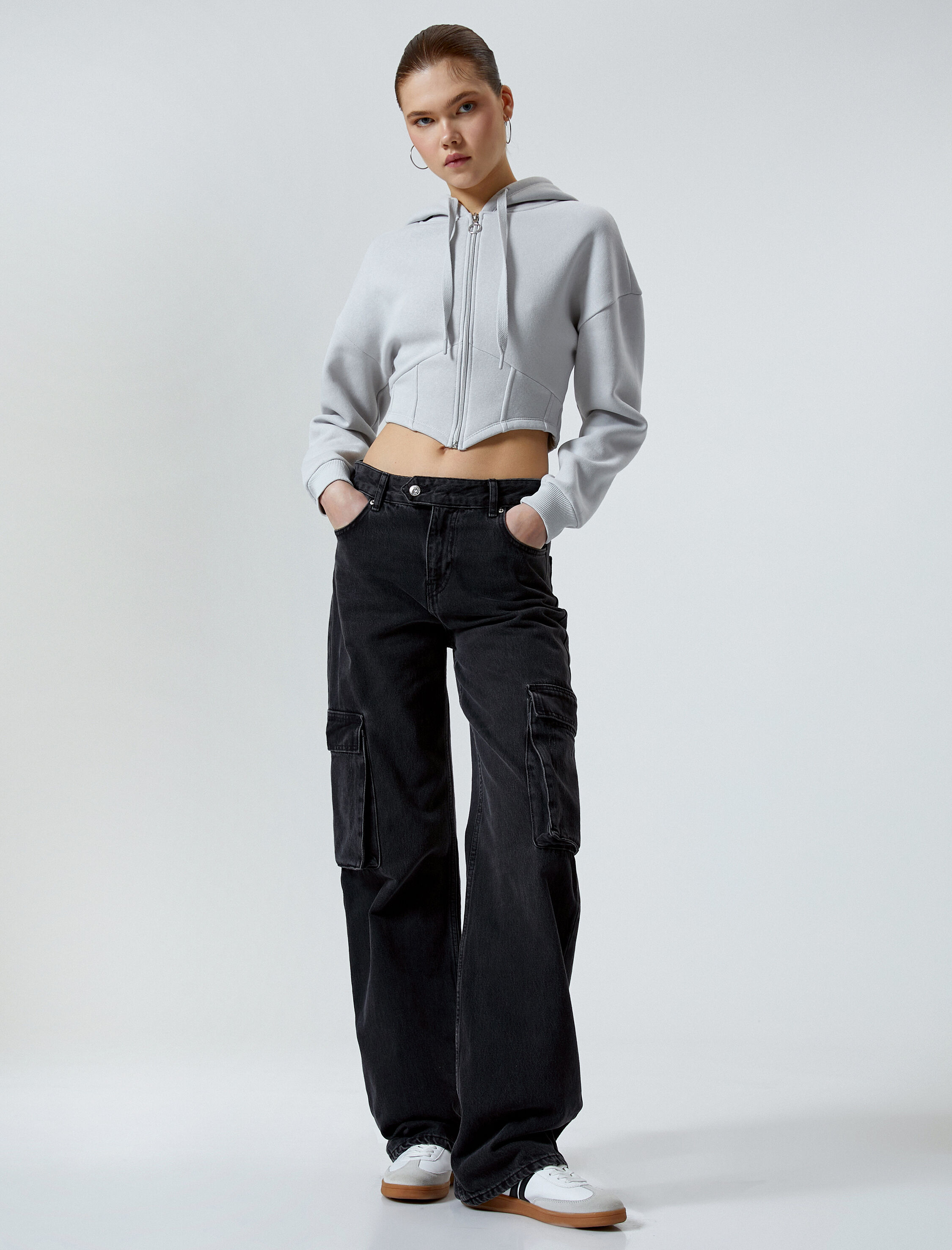   Fermuarlı Crop Sweatshirt Korse Görünümlü