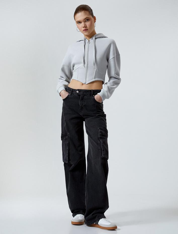  Fermuarlı Crop Sweatshirt Korse Görünümlü