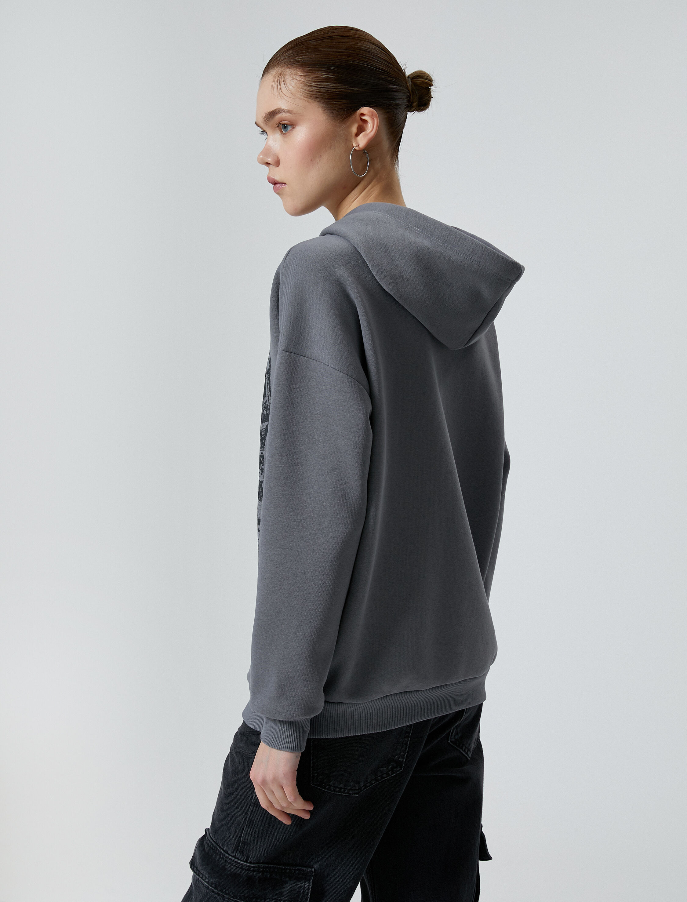   Şardonlu Kapşonlu Sweatshirt Baskılı Uzun Kollu