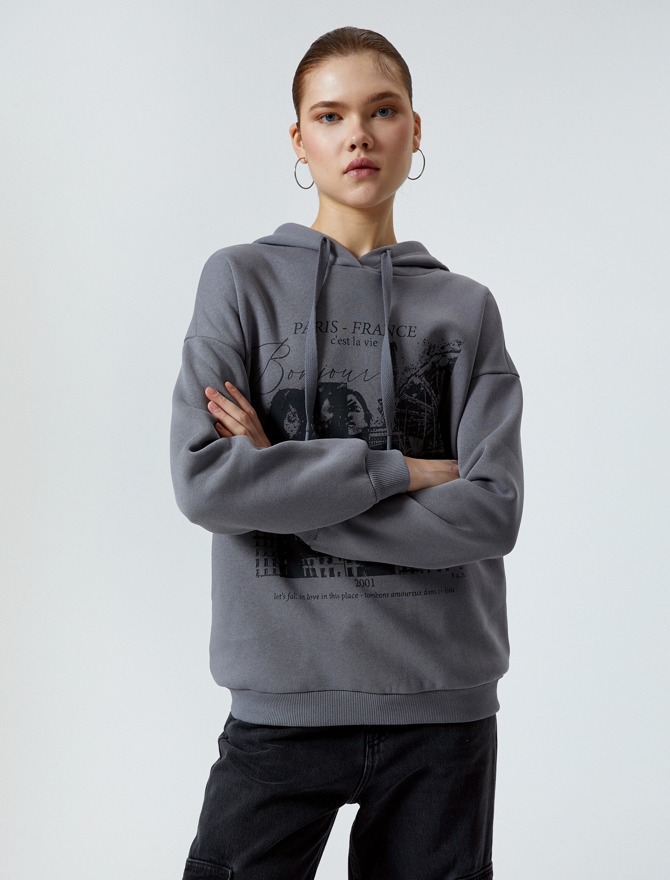   Şardonlu Kapşonlu Sweatshirt Baskılı Uzun Kollu