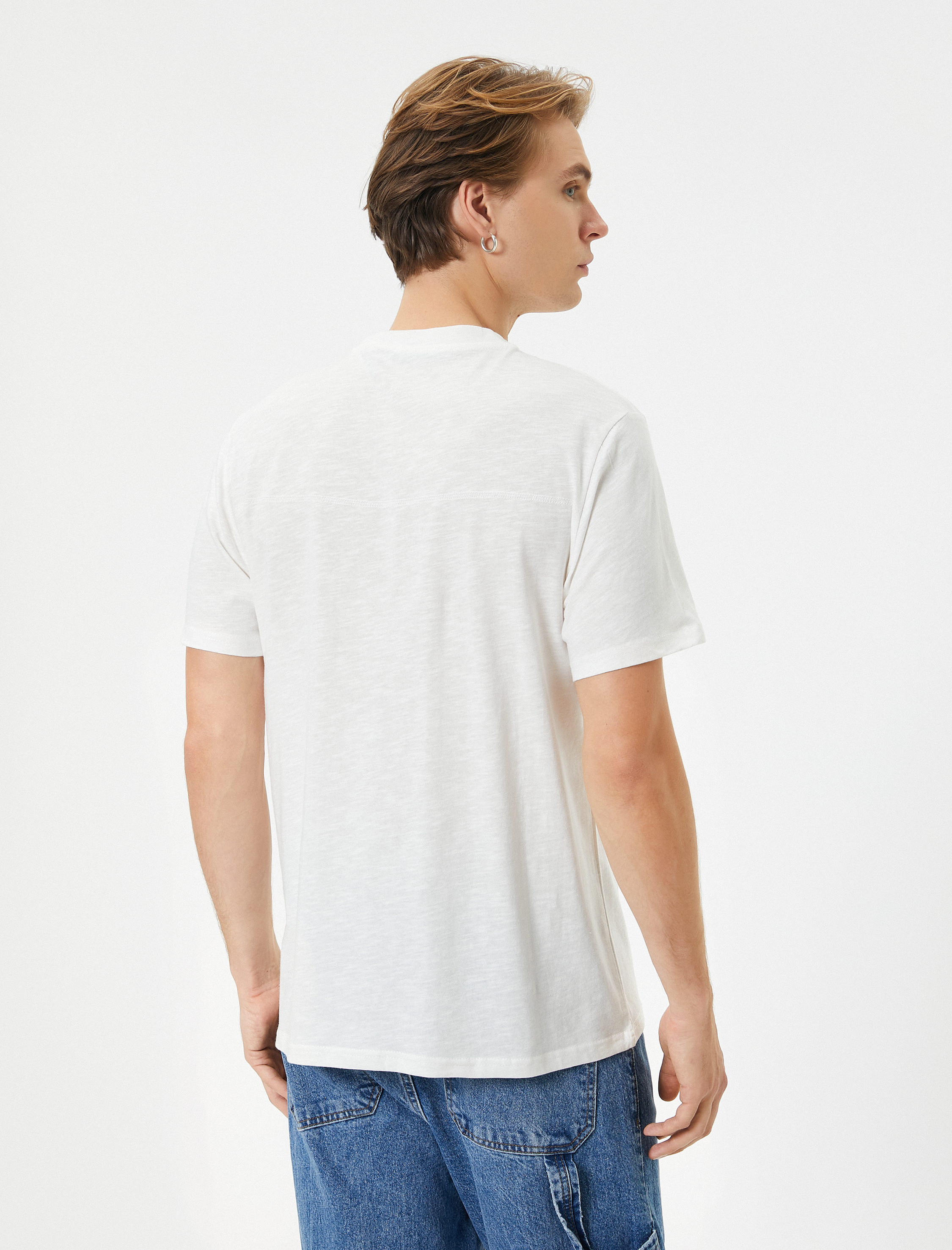   Bisiklet Yaka Tişört Dikiş Detaylı Kısa Kollu