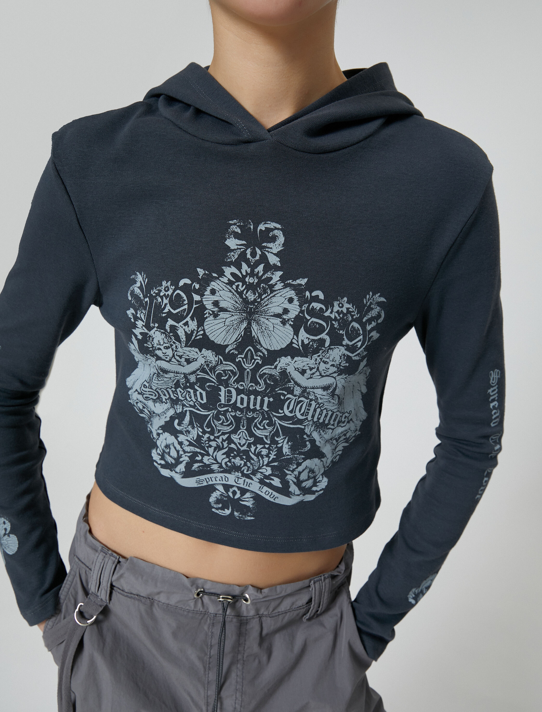   Crop Kapşonlu Sweatshirt Baskılı Uzun Kollu Soluk Efektli Pamuklu