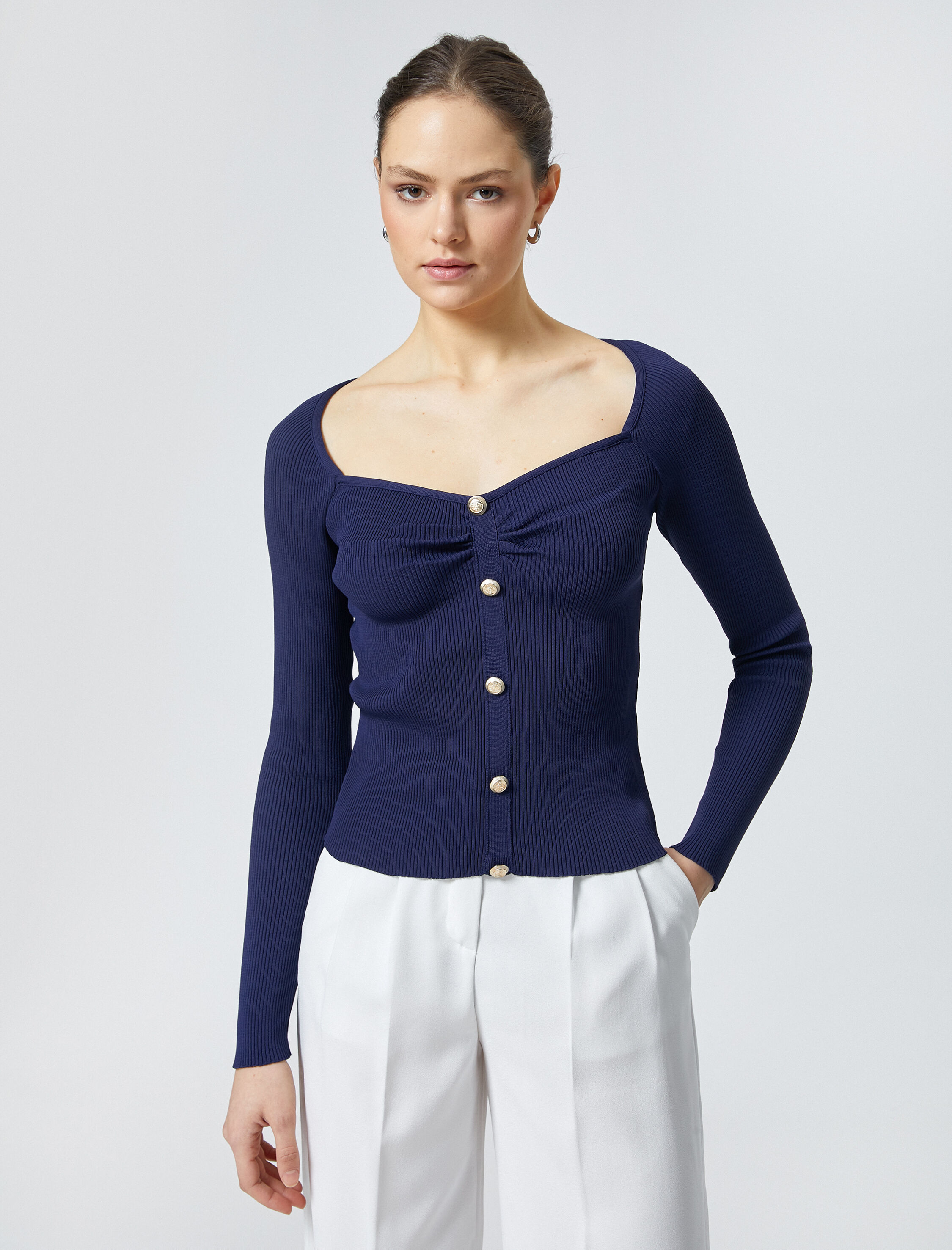   Triko Kazak Düğmeli Fitilli Kalp Yaka