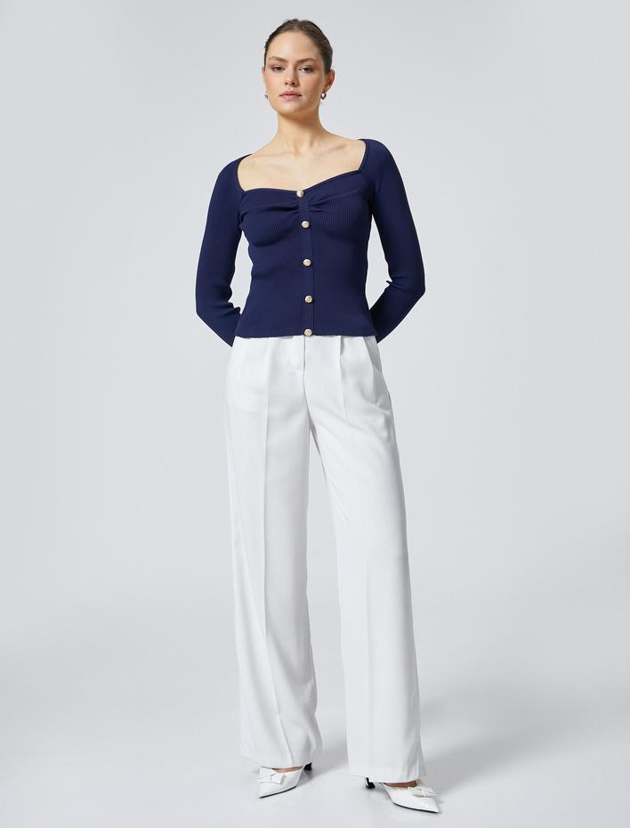  Triko Kazak Düğmeli Fitilli Kalp Yaka