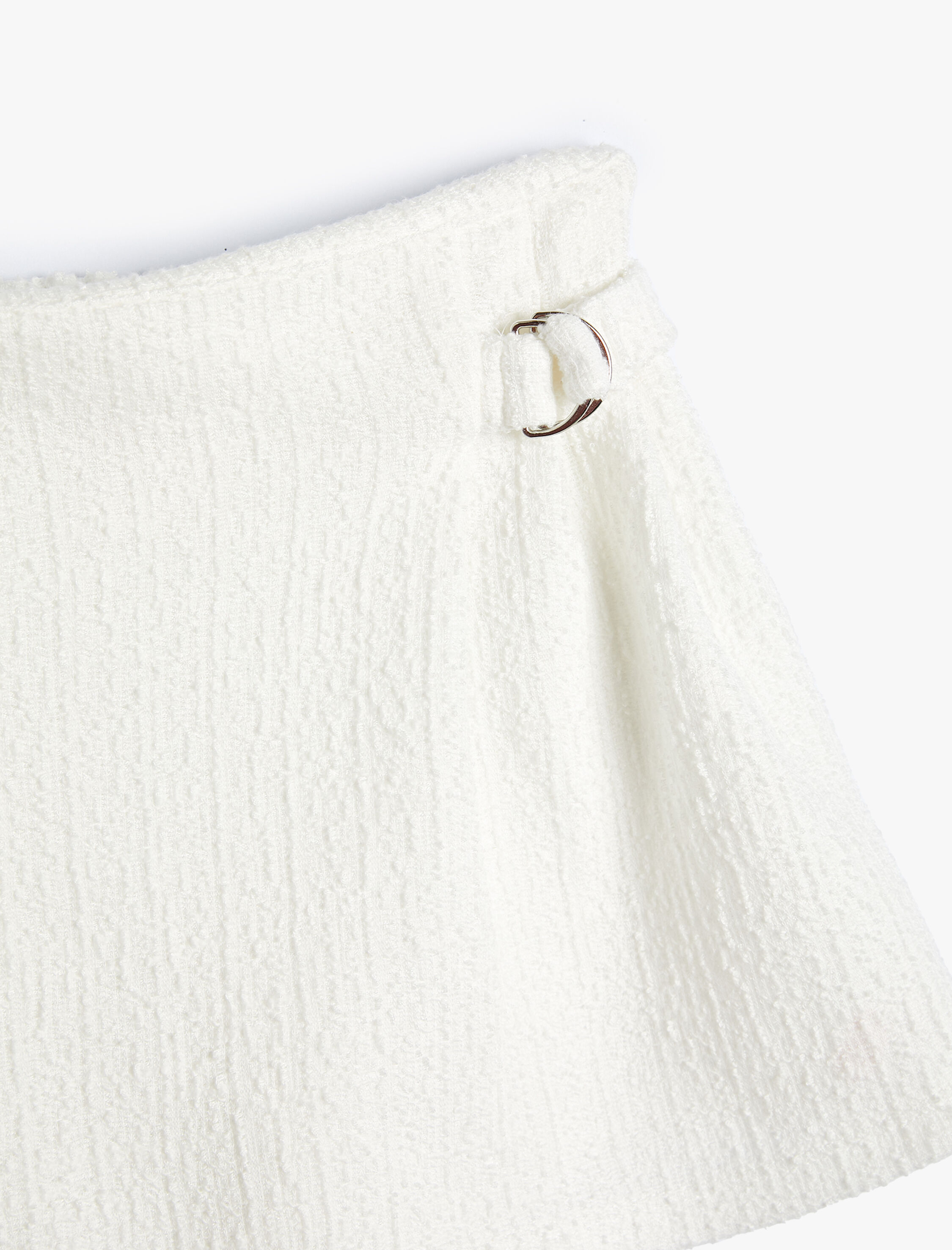  Kız Bebek Şort Etek Beli Lastikli Kruvaze Dokulu Toka Detaylı