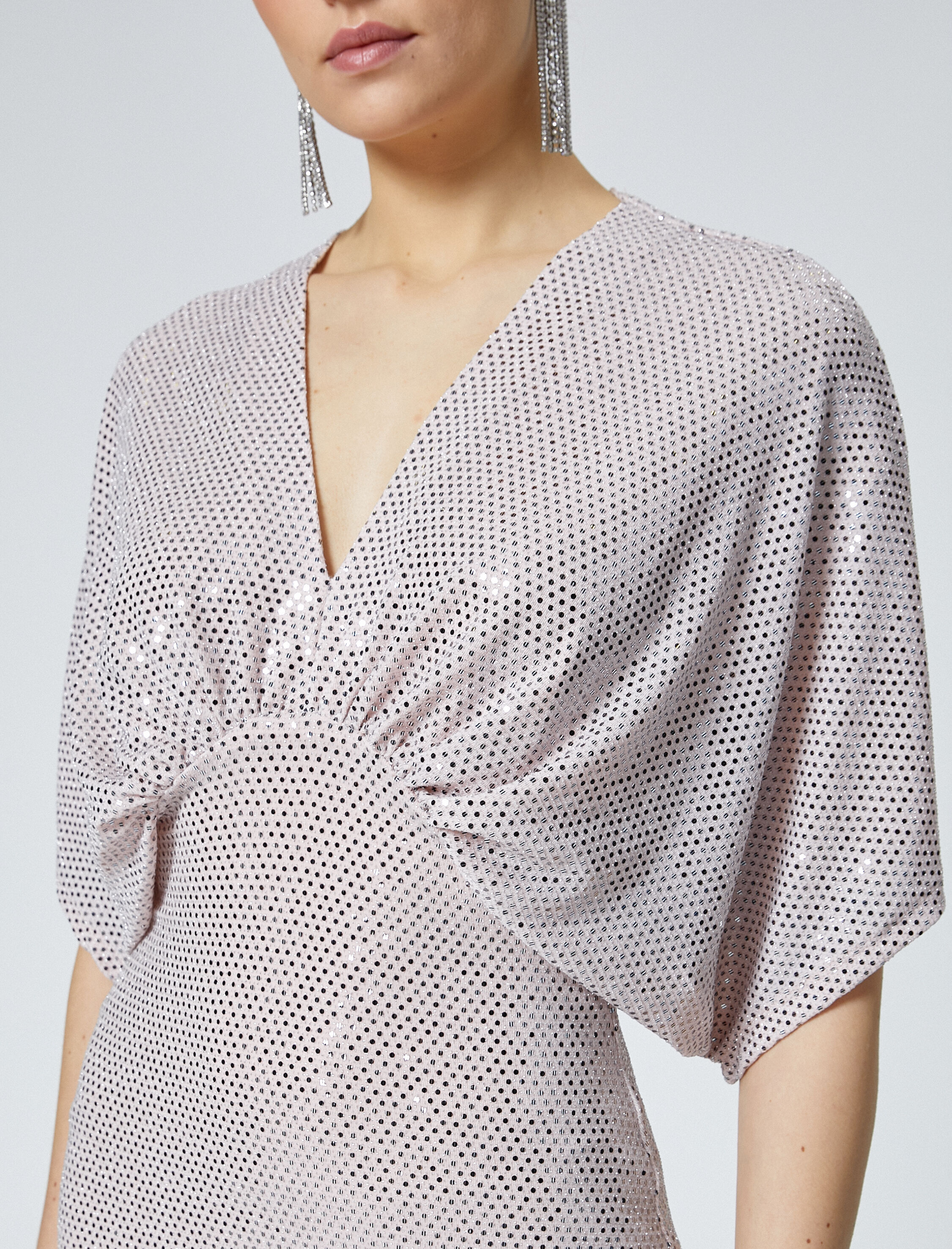   Metalik Mini Elbise Kısa Yarasa Kol V Yaka