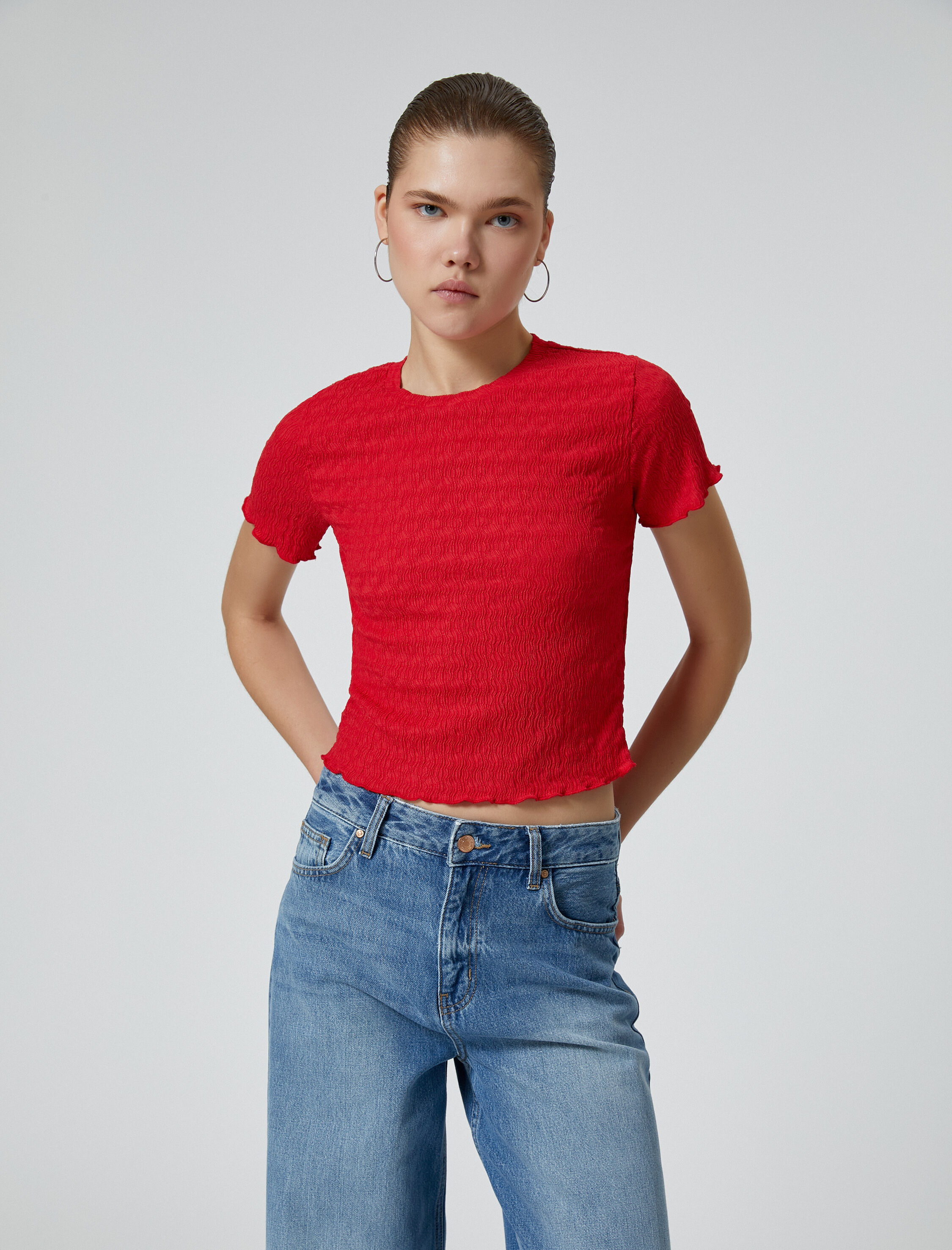   Dokulu Crop Tişört Kısa Kollu Bisiklet Yaka Slim Fit Bürümcük