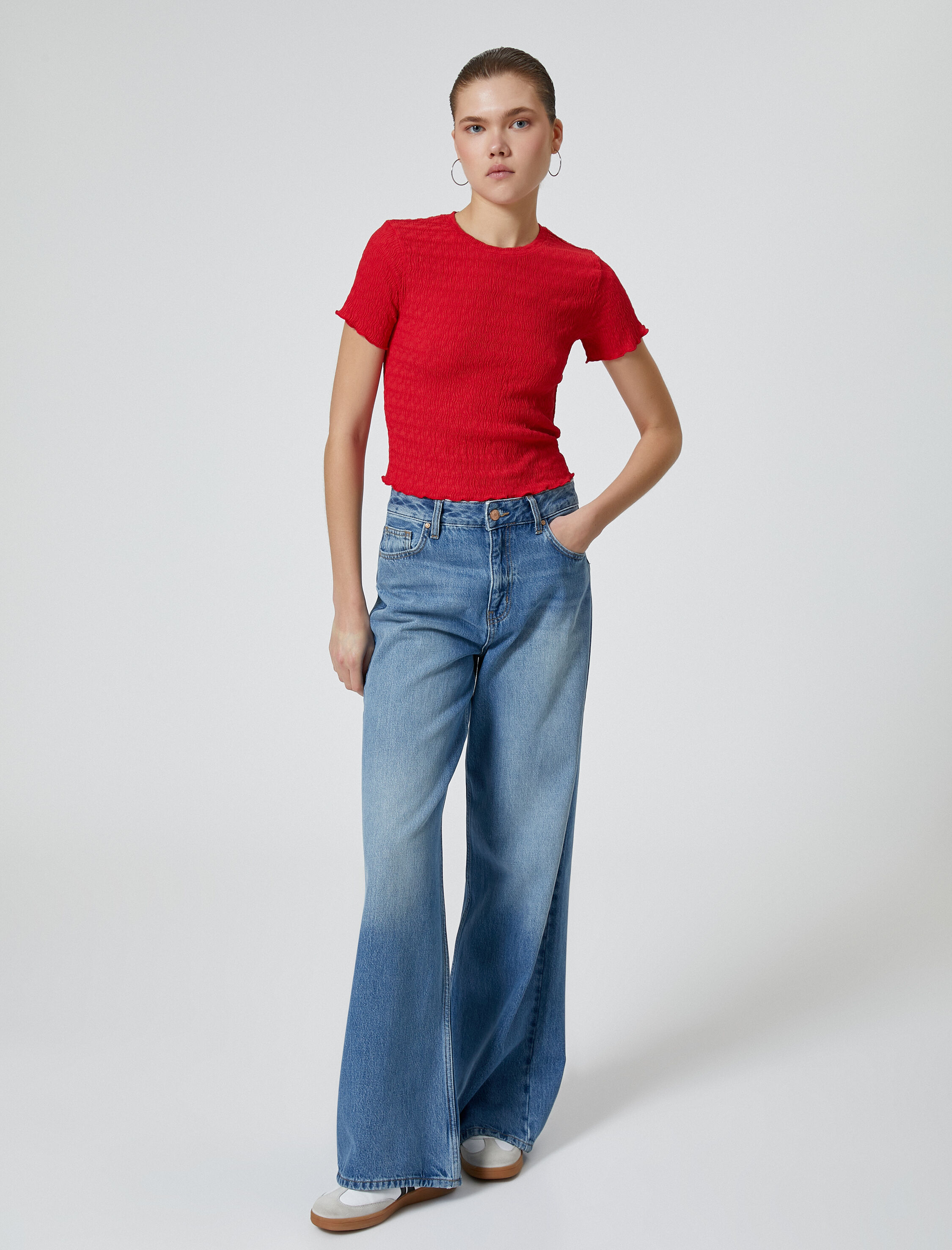   Dokulu Crop Tişört Kısa Kollu Bisiklet Yaka Slim Fit Bürümcük